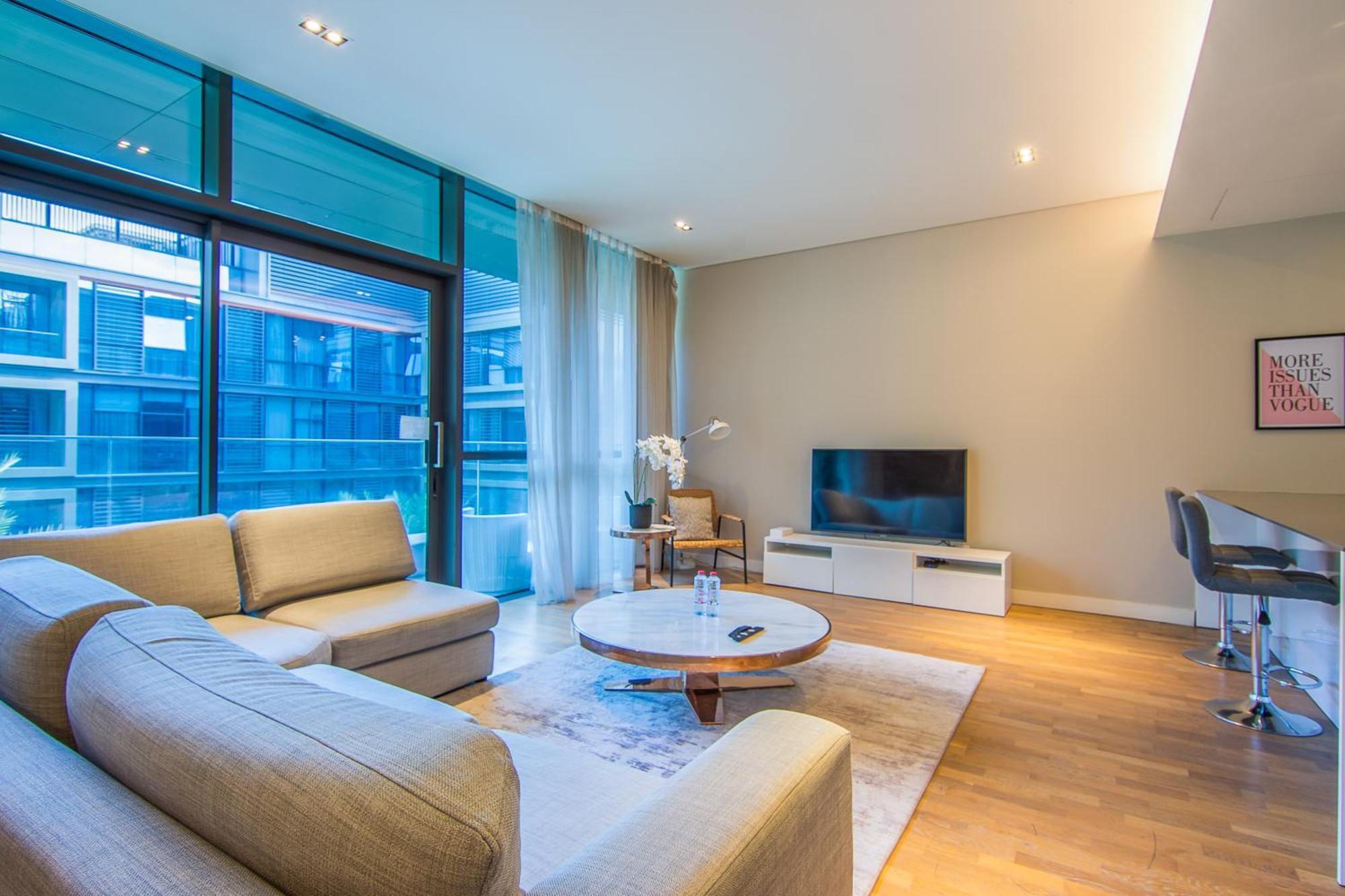Cityscape Lofts Living In Walk 2br Unit * Dubai