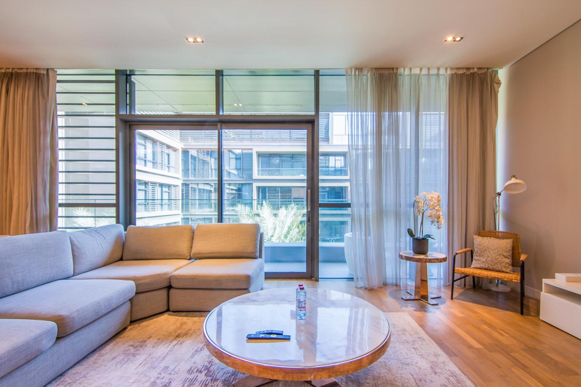 Cityscape Lofts Living In Walk 2br Unit Dubai