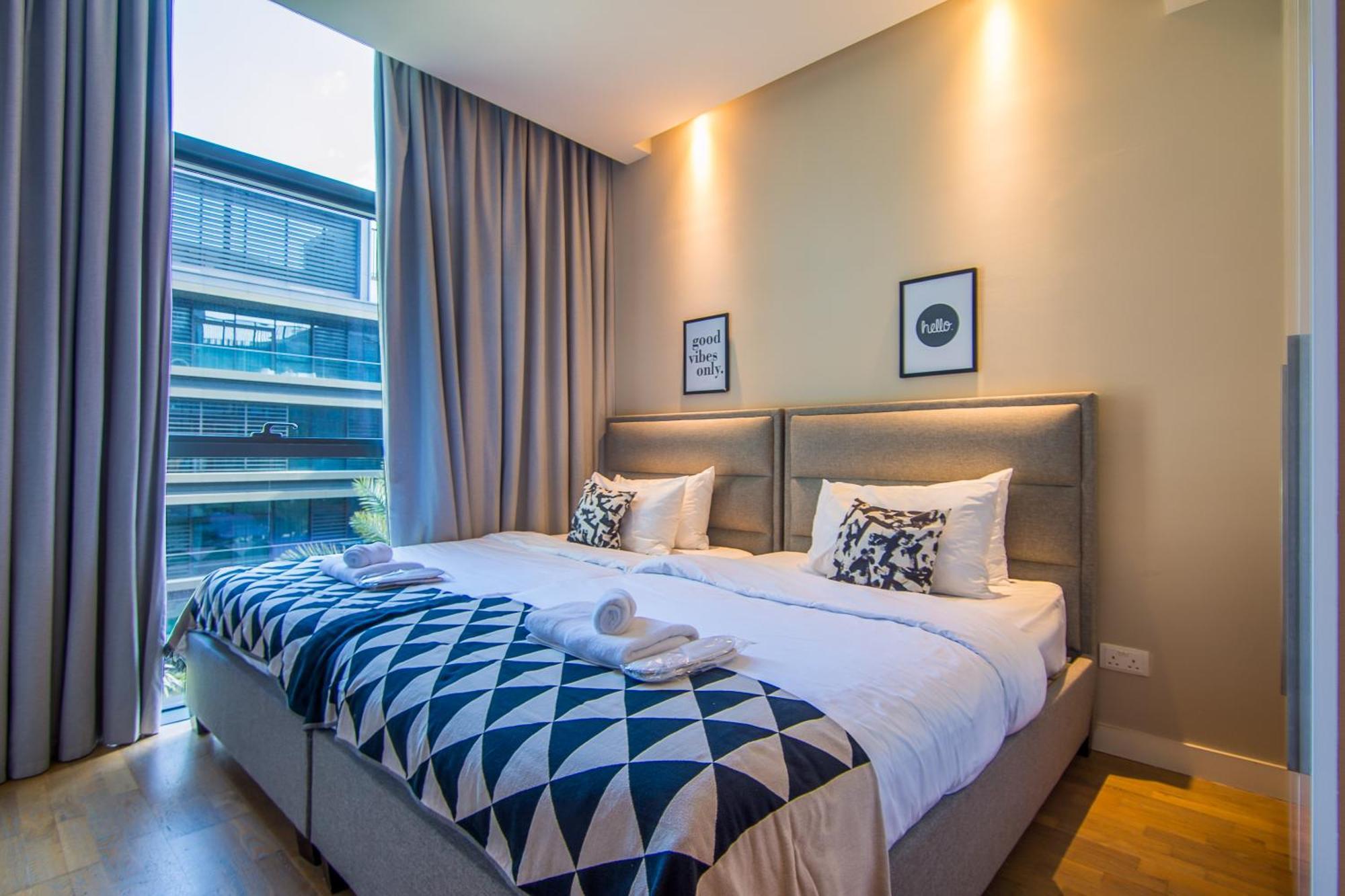Apartment Cityscape Lofts Living In Walk 2br Unit *