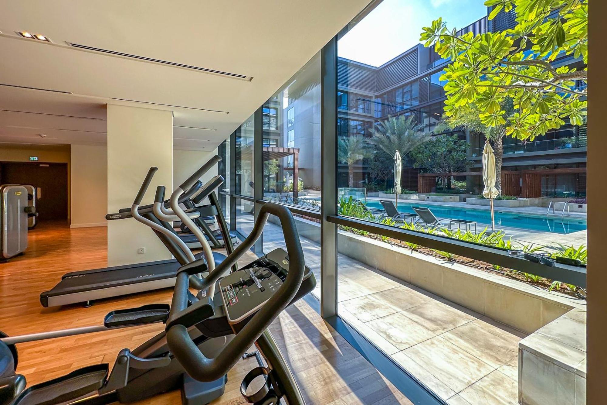 Cityscape Lofts Living In Walk 2br Unit * Dubai