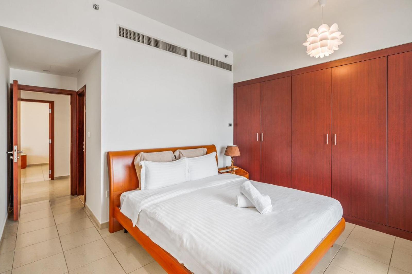 Apartment Stunning 4-bed Seaside - Your Perfect Ocean View Retreat! *