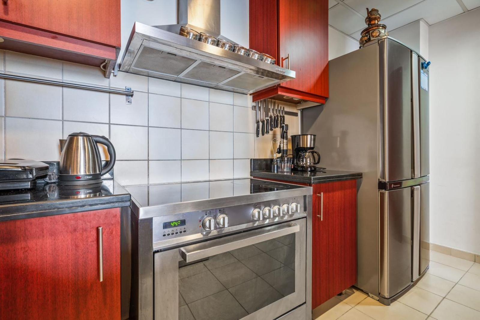 Stunning 4-bed Seaside - Your Perfect Ocean View Retreat! Apartment