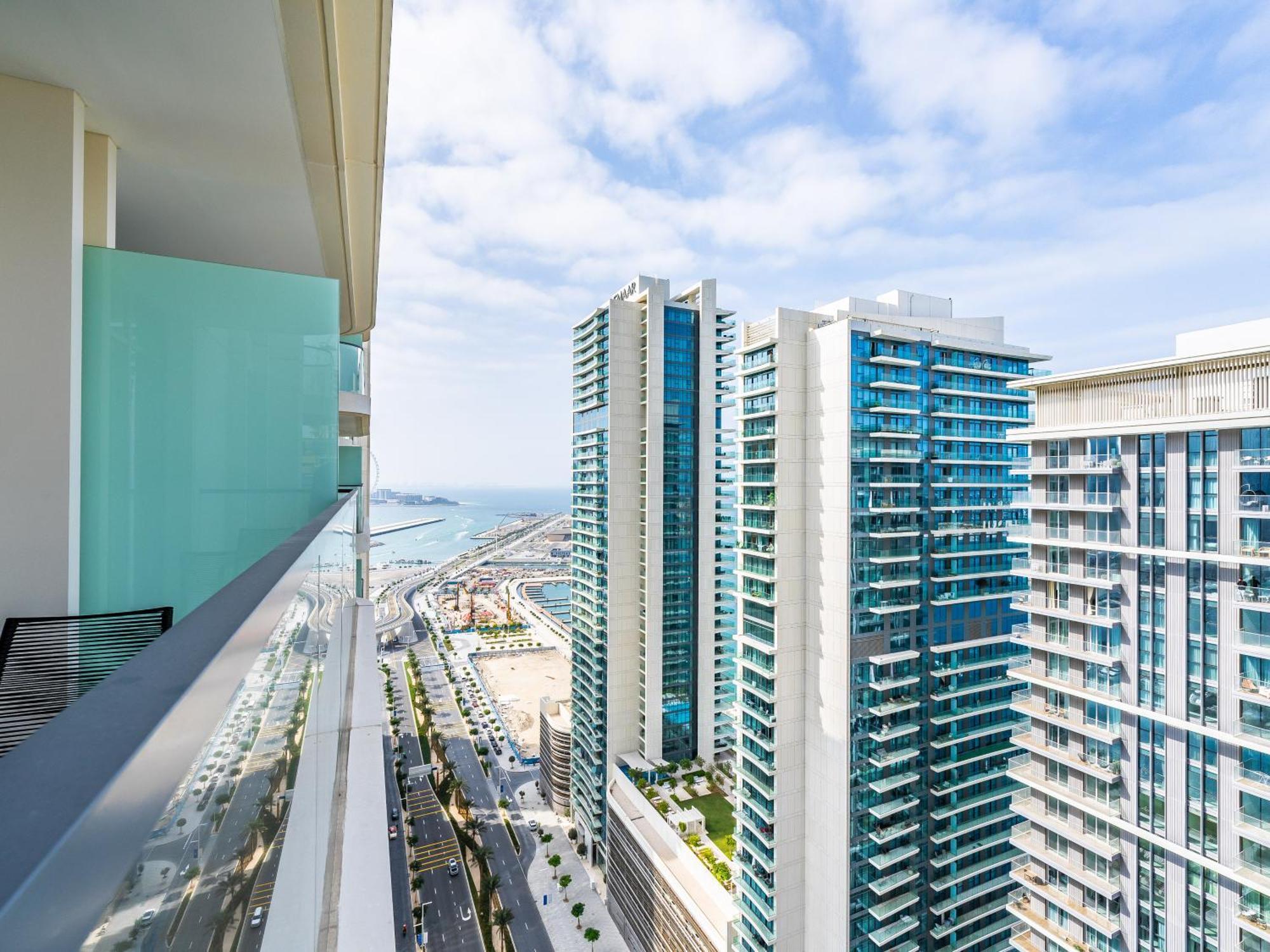 Sea-front Unique Retreat With Balcony In Marina * Dubai