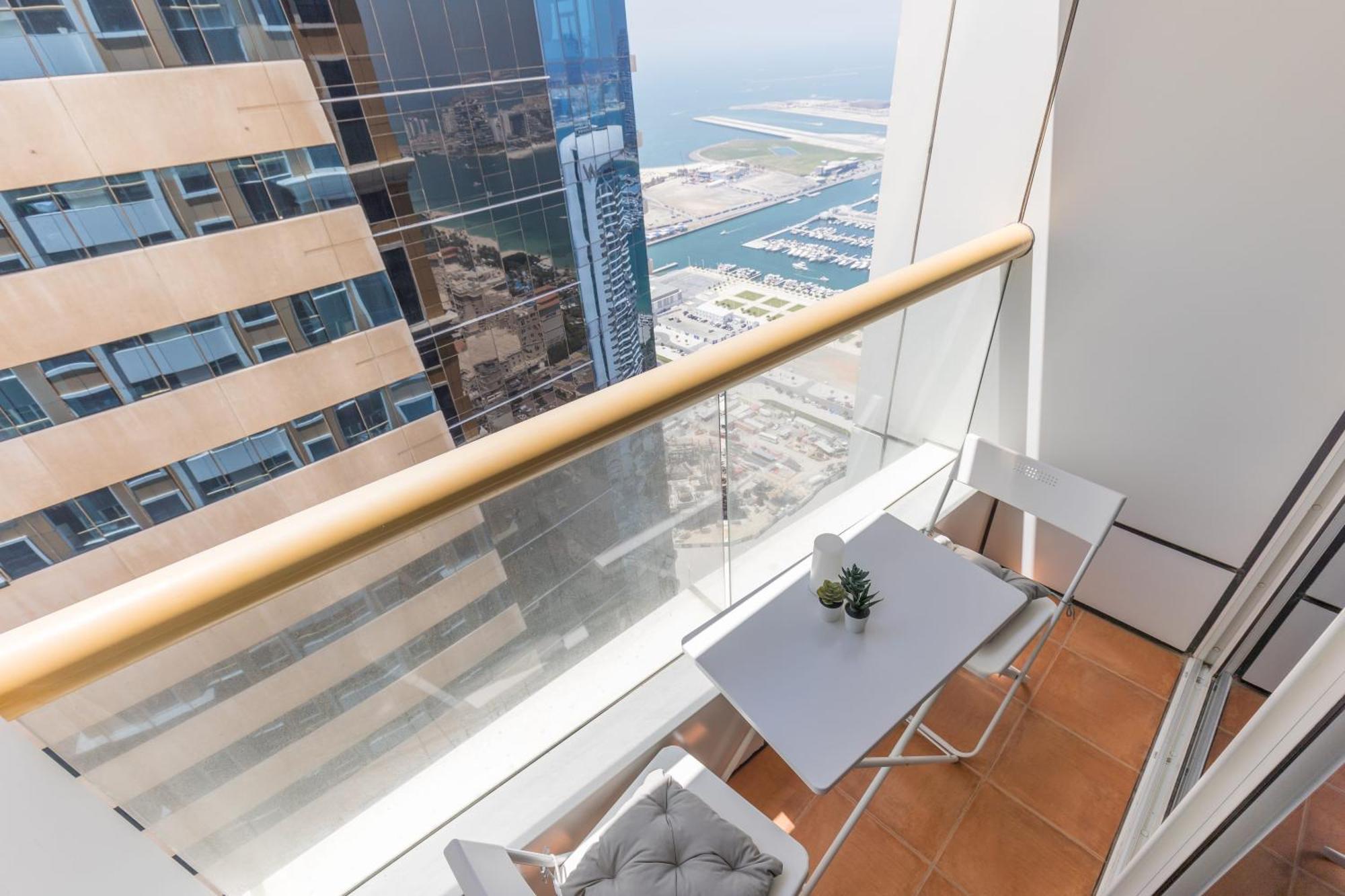High Floor Elegance,prime Location-close To Tram Apartment
