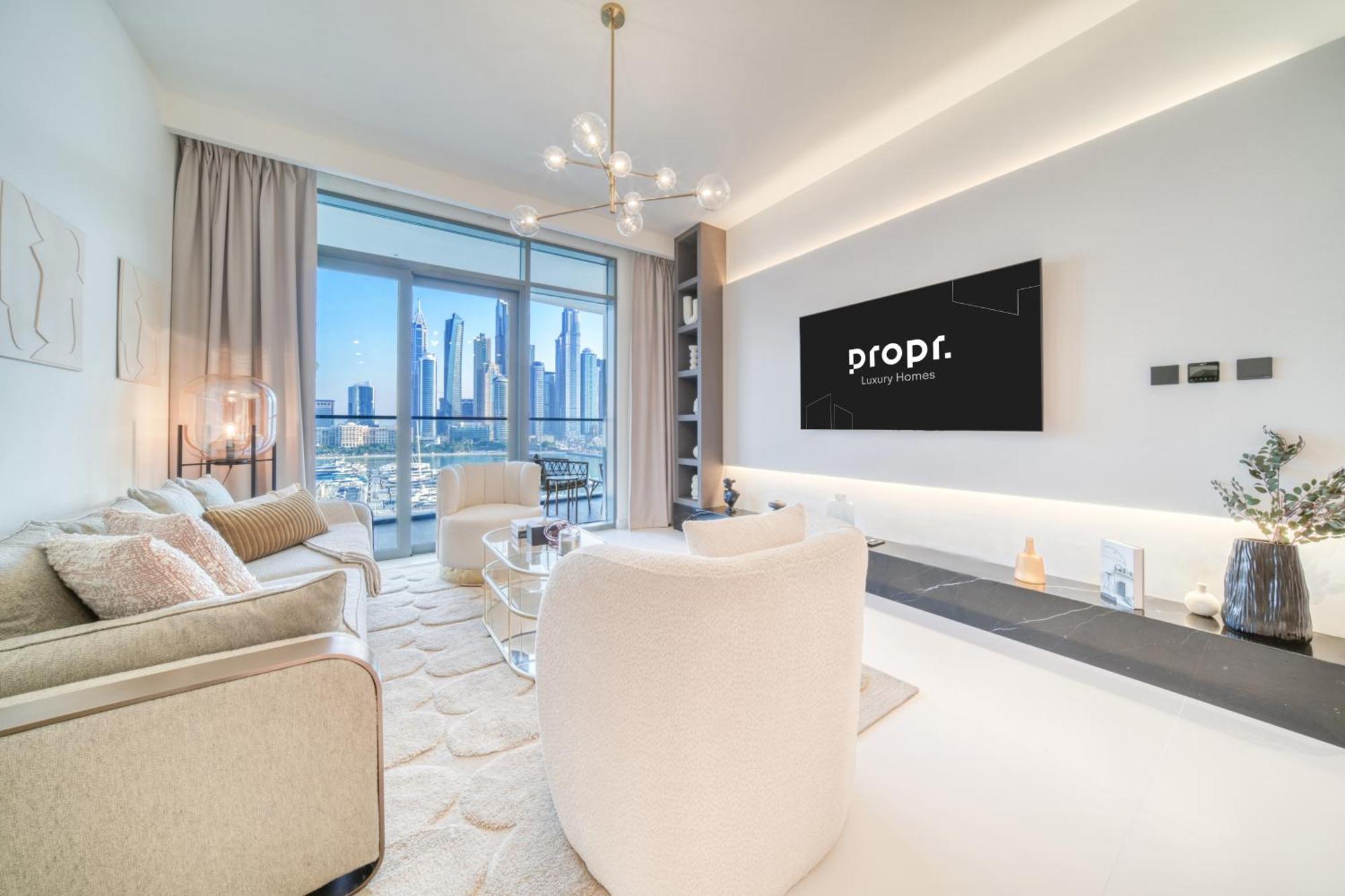 Seaside Splendor: Luxe Retreat At Emaar Beachfront Apartment