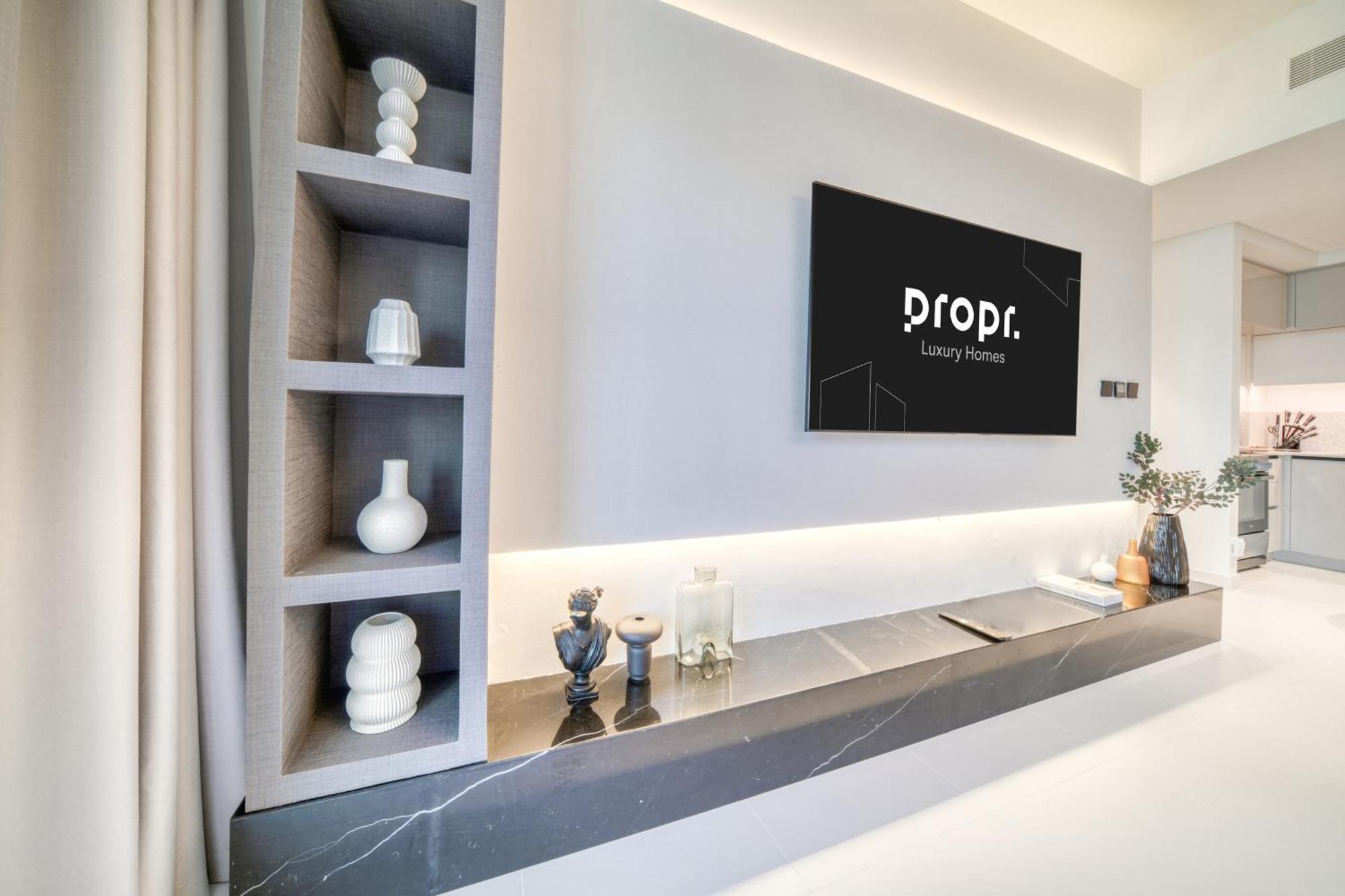 Apartment Seaside Splendor: Luxe Retreat At Emaar Beachfront Dubai