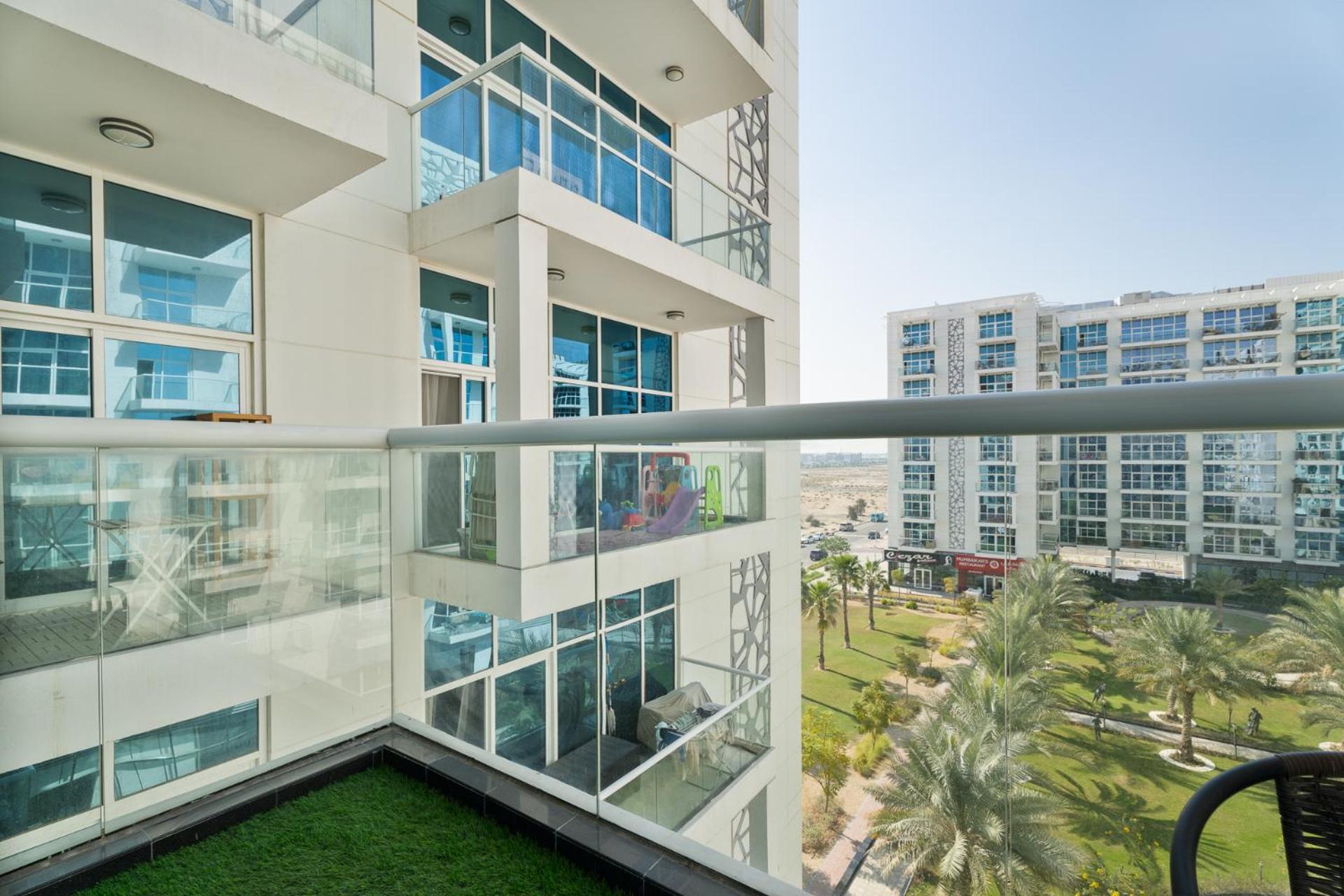 Nasma Luxury - Sleek Haven 1br In Dubai's Glitz 3