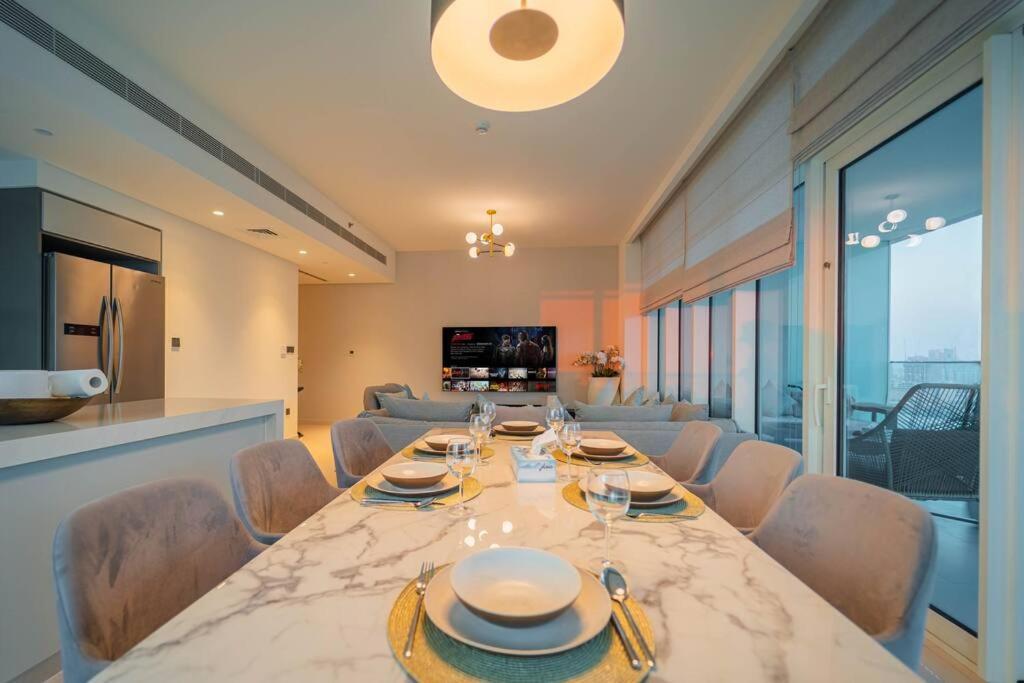 First Class 3br With Marina & Palm View Apartment