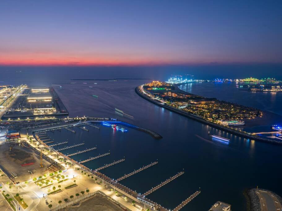 First Class 3br With Marina & Palm View *