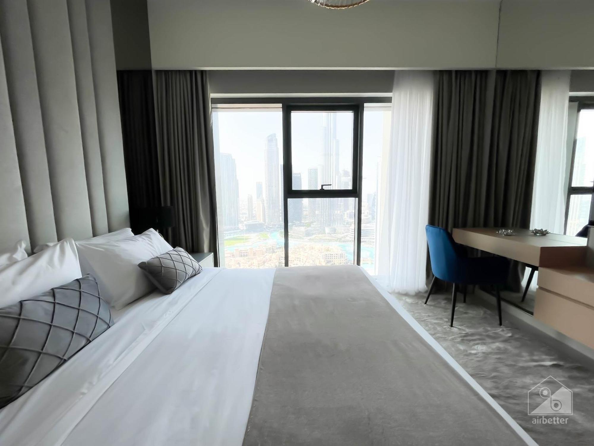 Luxury Burj Royale Balcony Burj Khalifa View Dubai