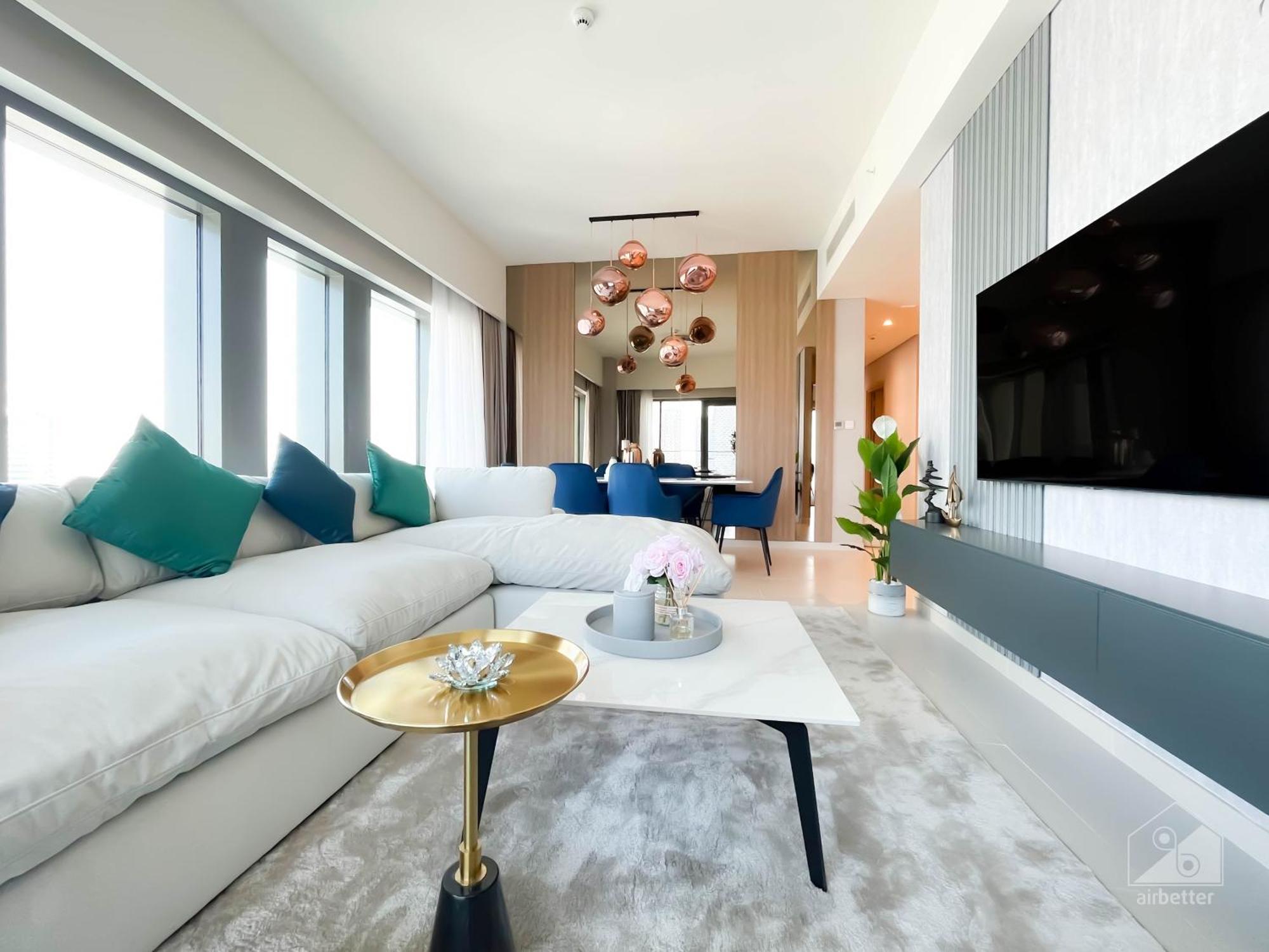 Luxury Burj Royale Balcony Burj Khalifa View Apartment *