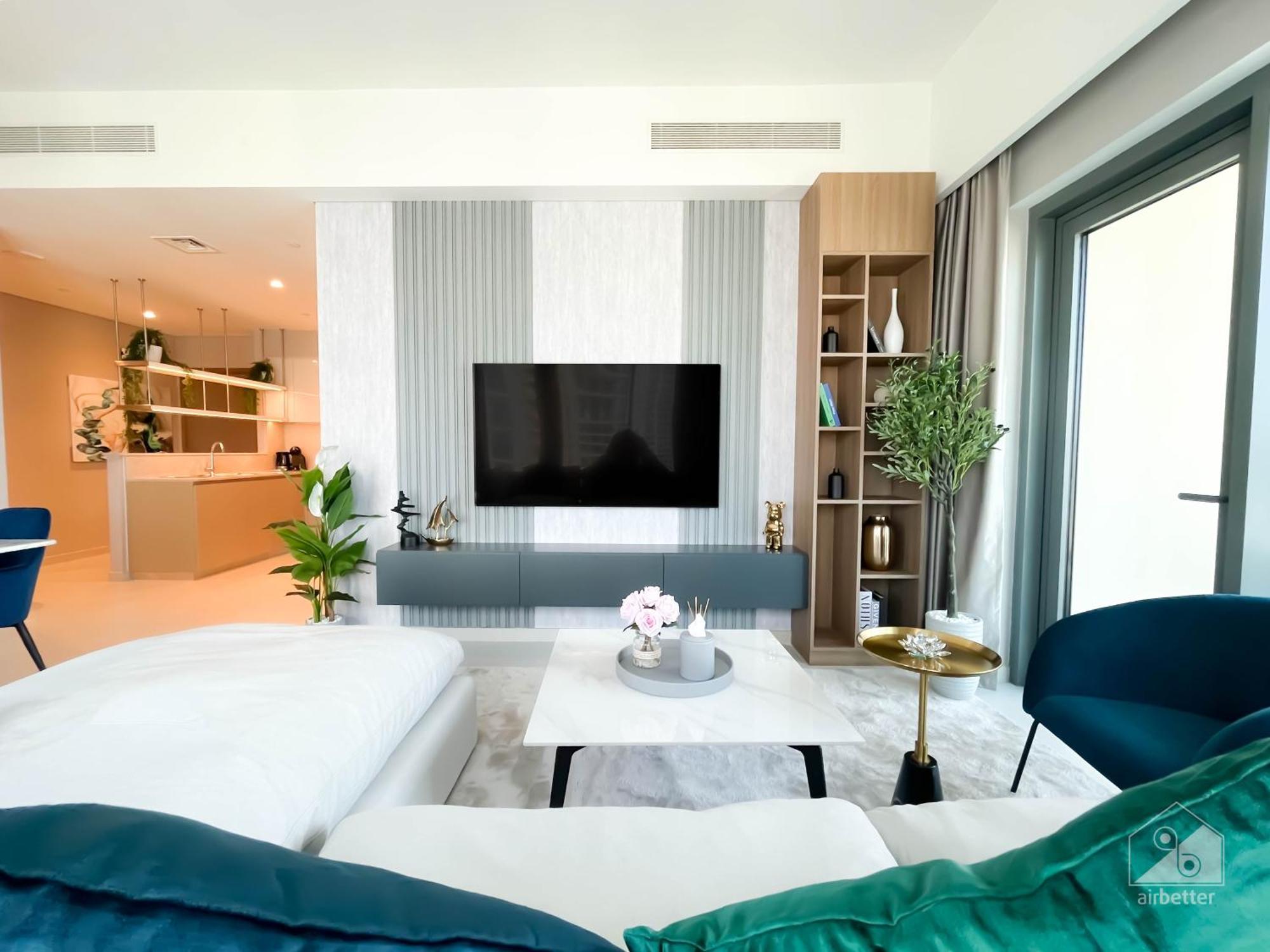 Luxury Burj Royale Balcony Burj Khalifa View Apartment Dubai