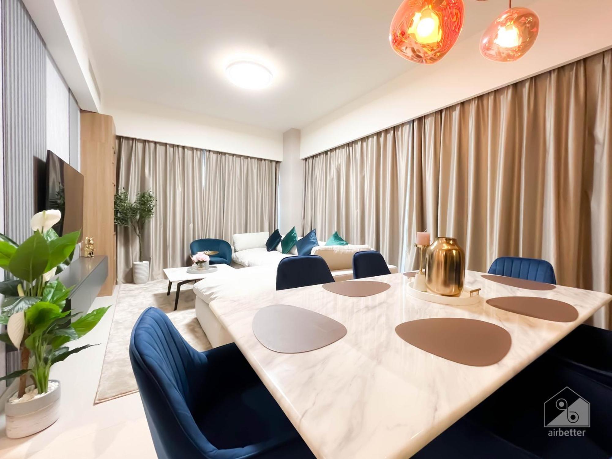 Luxury Burj Royale Balcony Burj Khalifa View Apartment *