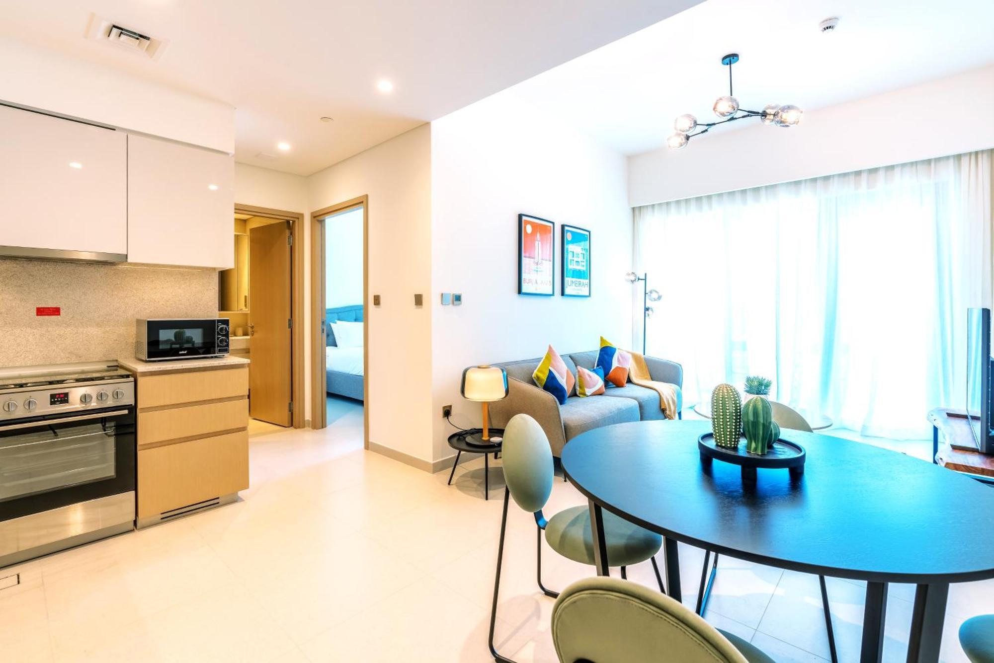 Luxury Burj Royale Modern Apt With Balcony Apartment *