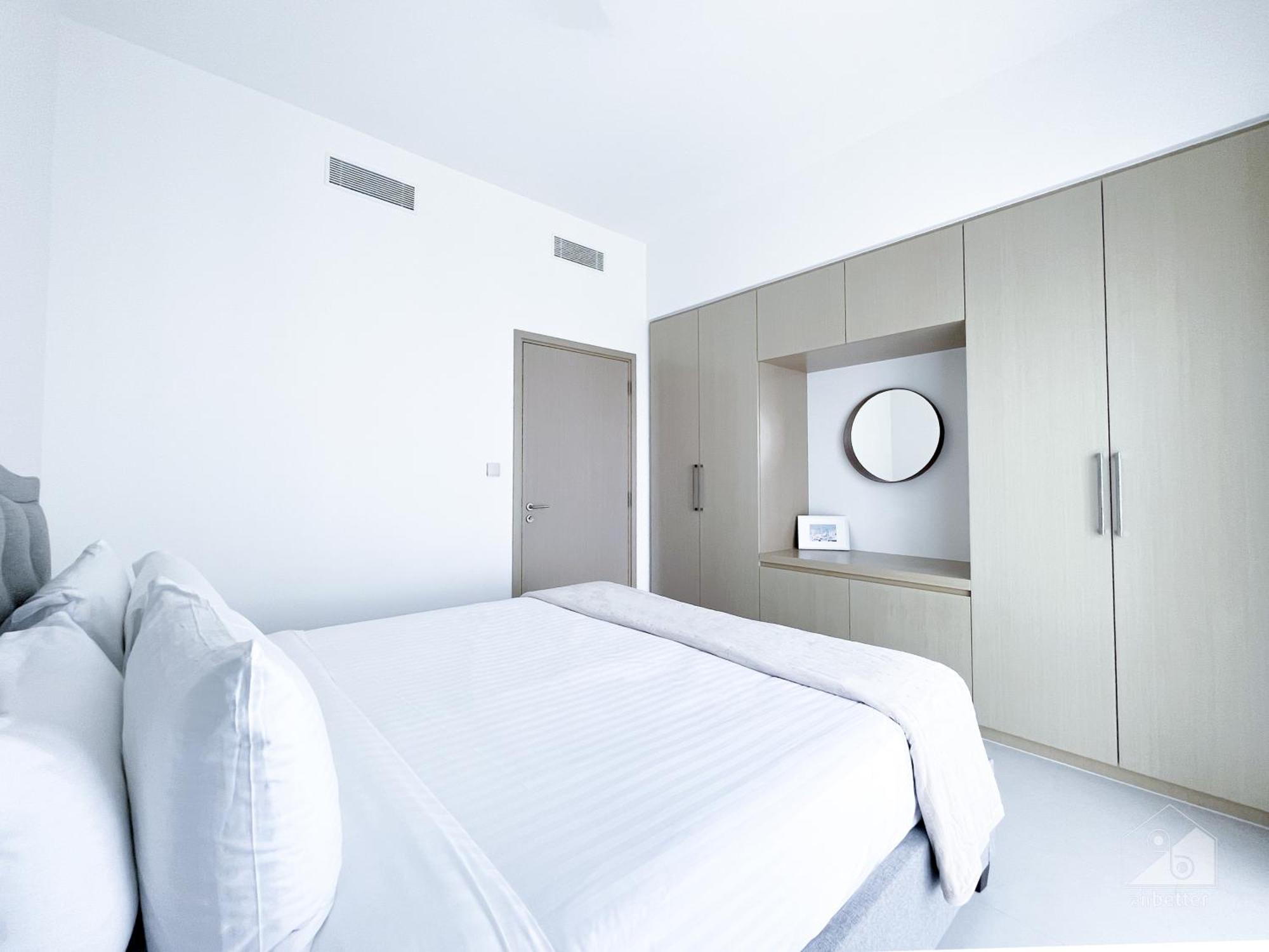 Luxury Burj Royale Modern Apt With Balcony Apartment *