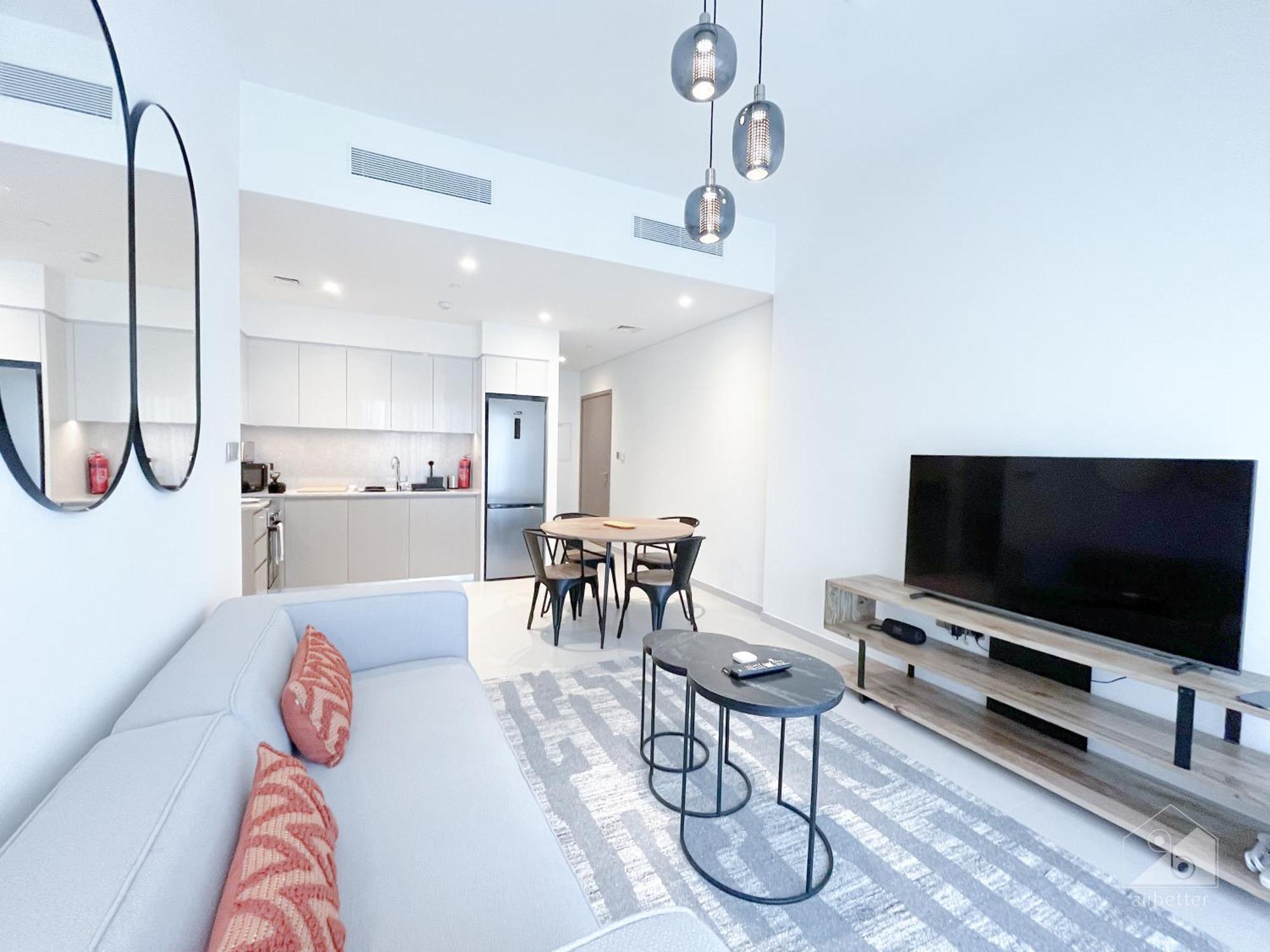 Luxury Burj Royale Modern Apt With Balcony *