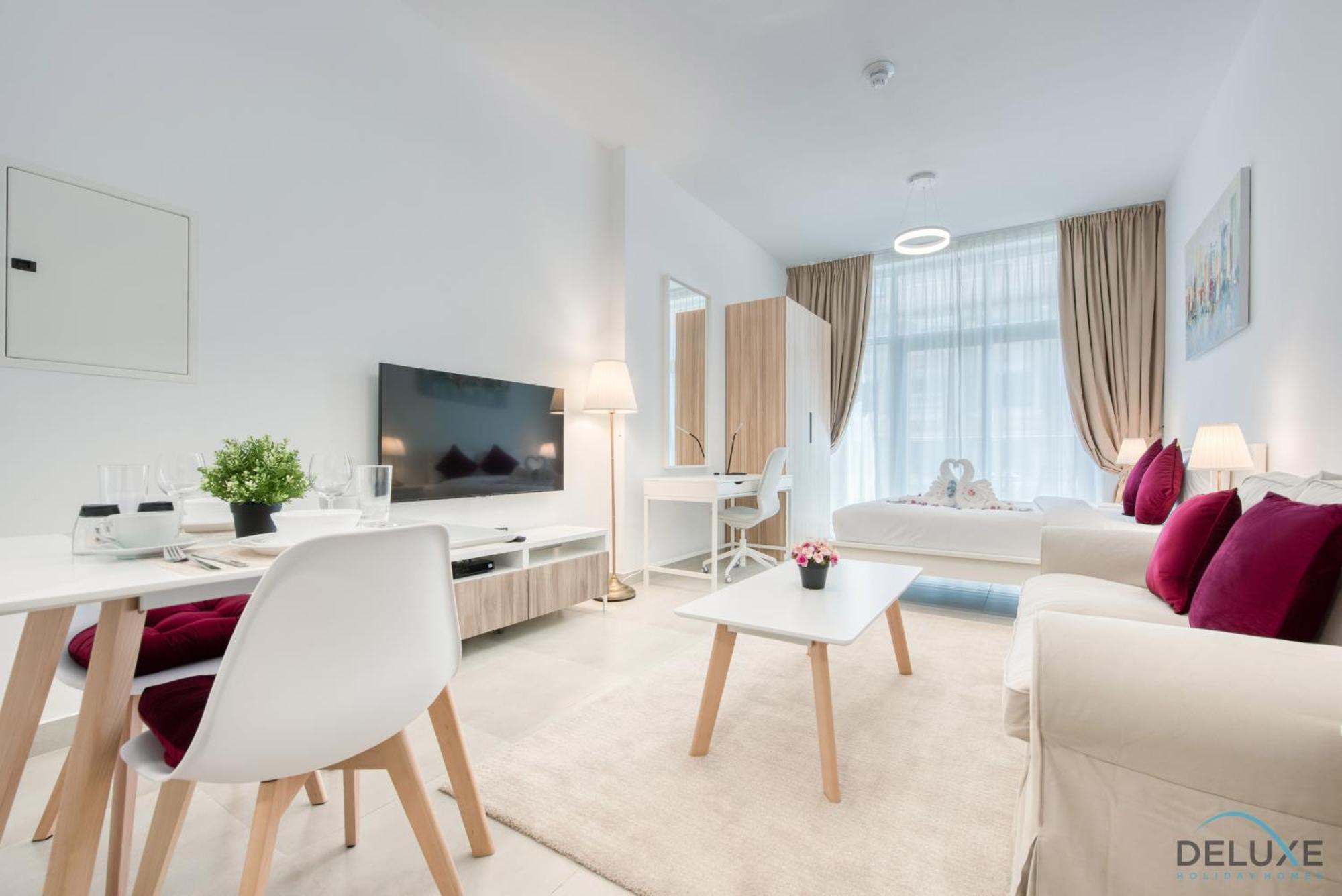 Romantic In Pantheon Elysee Jvc By Deluxe Homes Apartment *