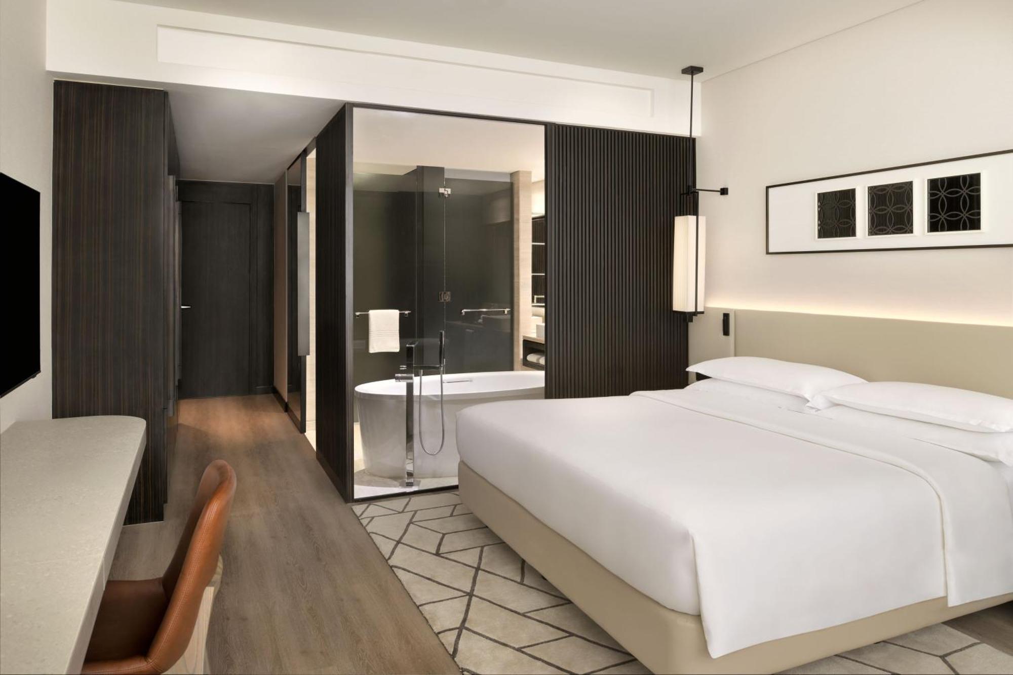 Hotel Sheraton Grand Hotel, 5*