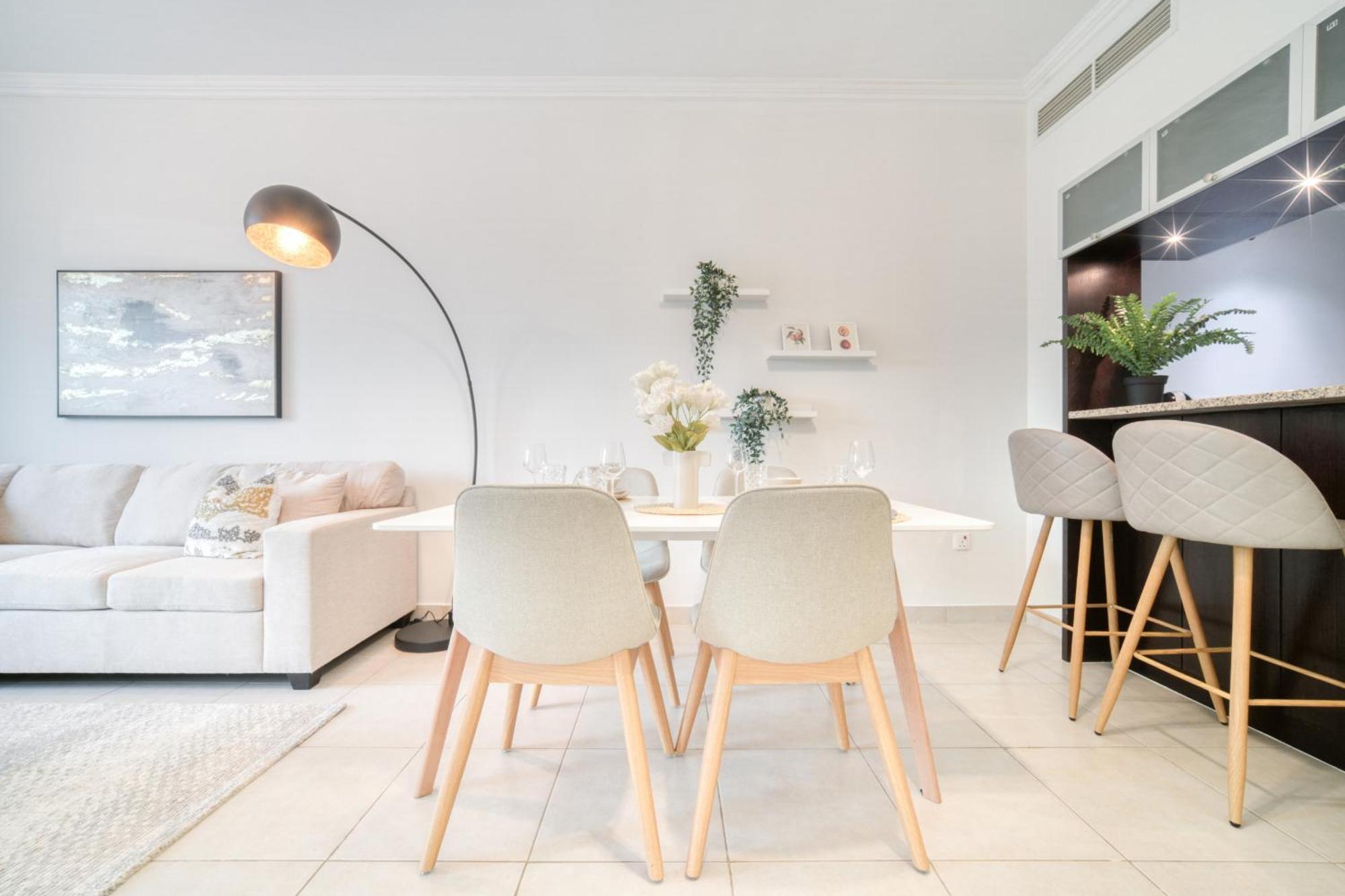 Apartment Marina Quays West, Marina - Mint *