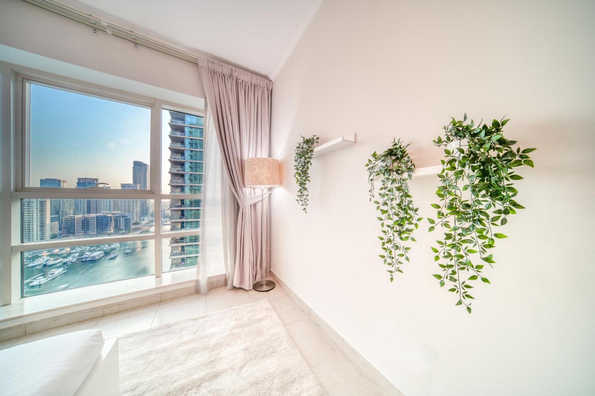 Marina Quays West, Marina - Mint Apartment Dubai
