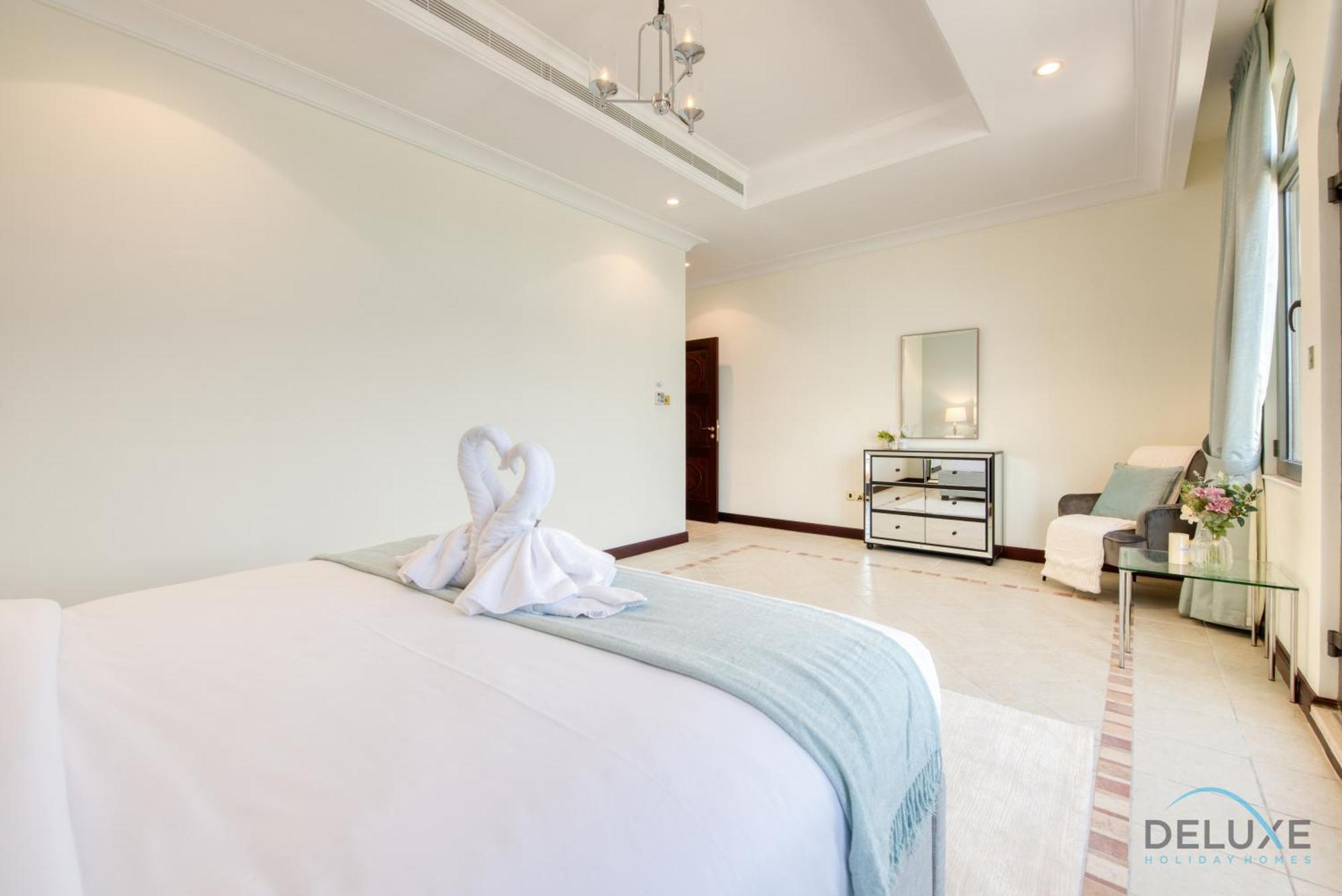 Prestigious 5br With Assistant And Private Pool In Frond O Palm Jumeirah By Deluxe Apartment