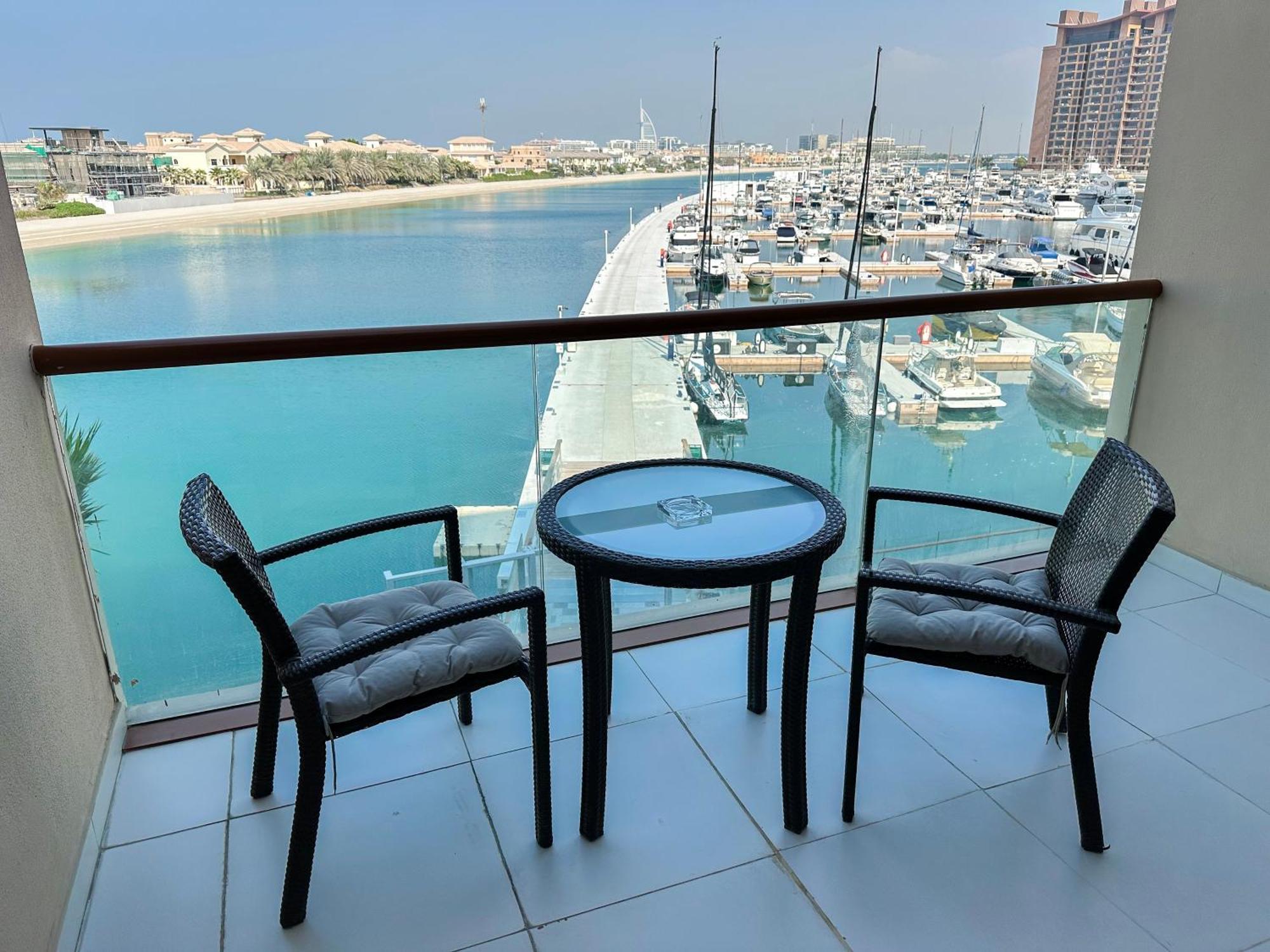 Downtown View Apartment Dubai