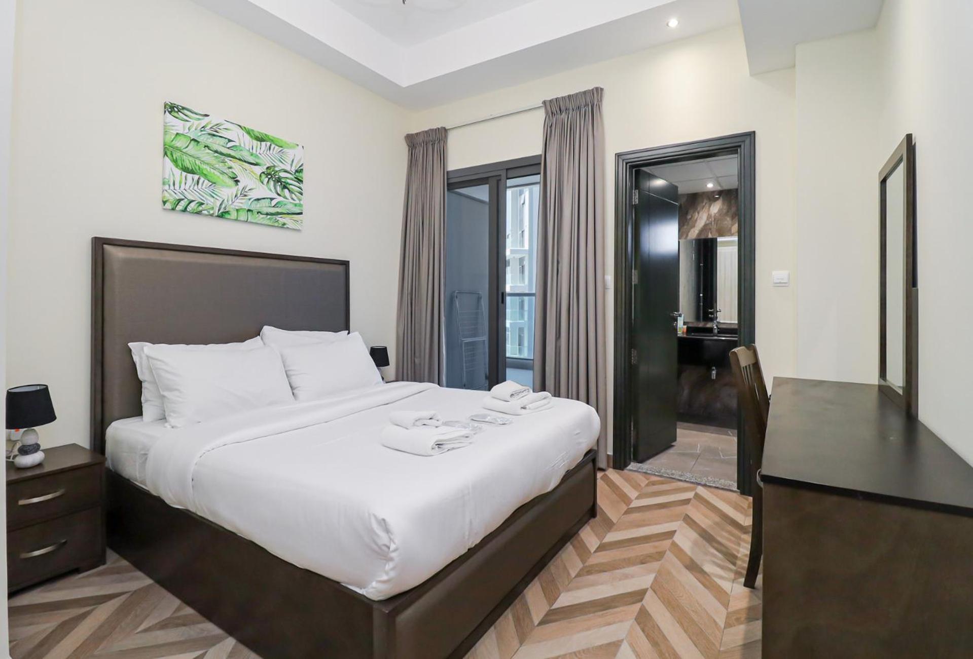 Serene Escape I Canal View I Fast Wi-fi Apartment *