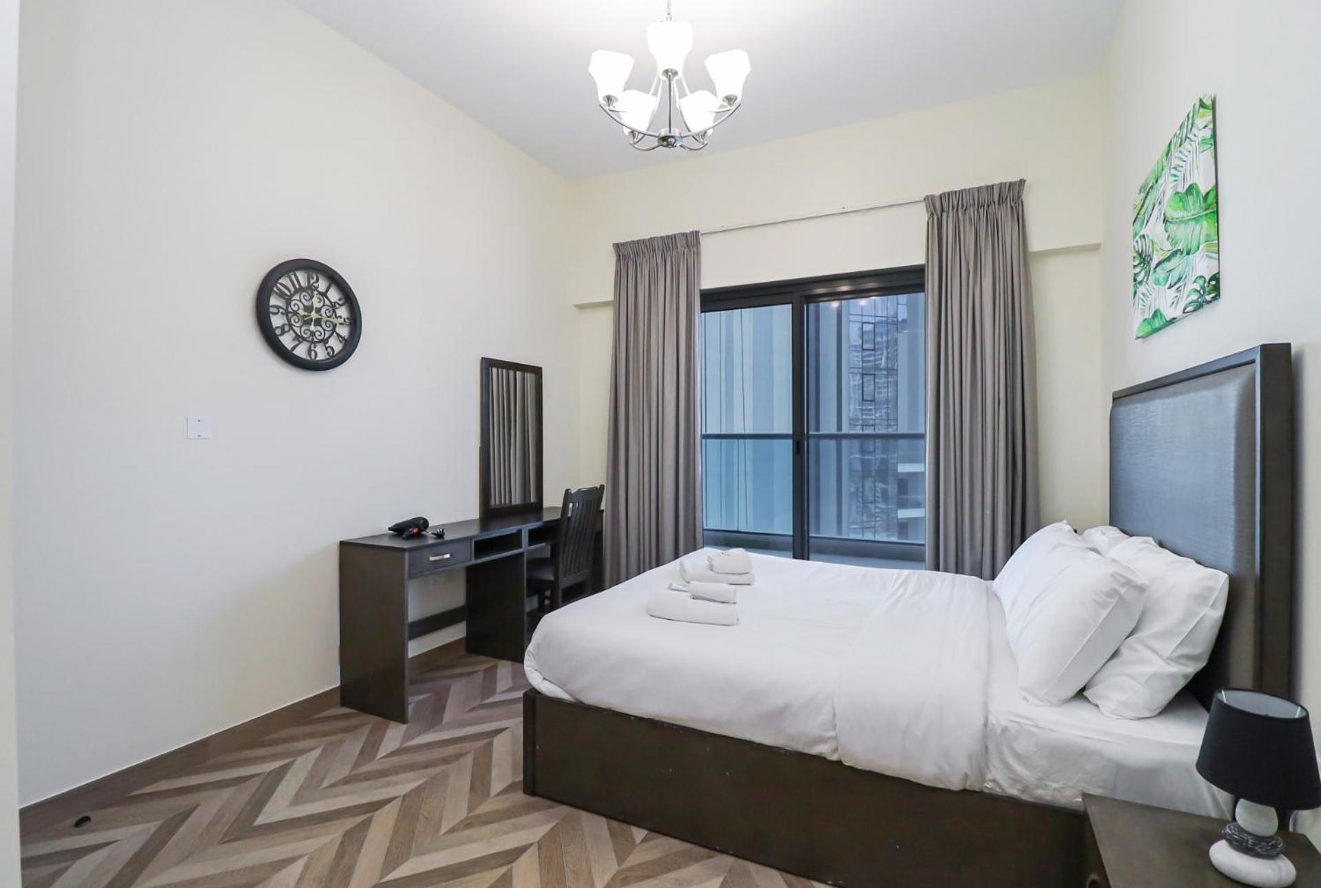 Serene Escape I Canal View I Fast Wi-fi Apartment