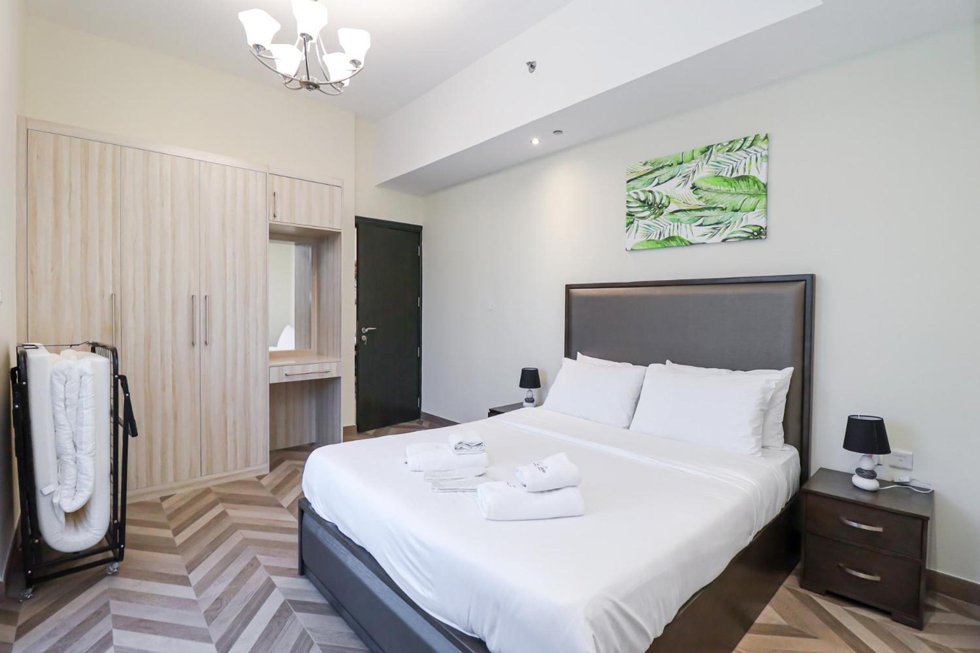 Apartment Serene Escape I Canal View I Fast Wi-fi Dubai