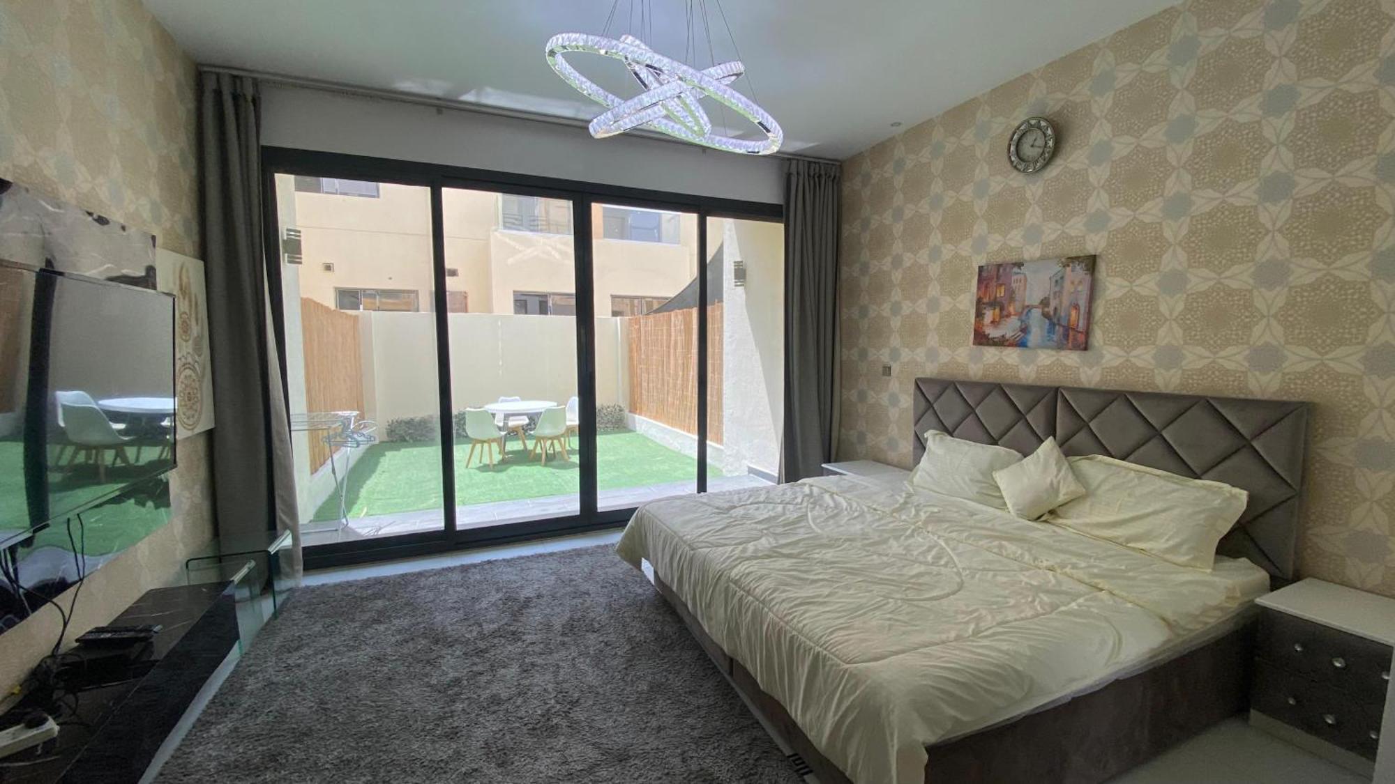 2-bedrooms Townhouse Dxb Gplus1 Villa