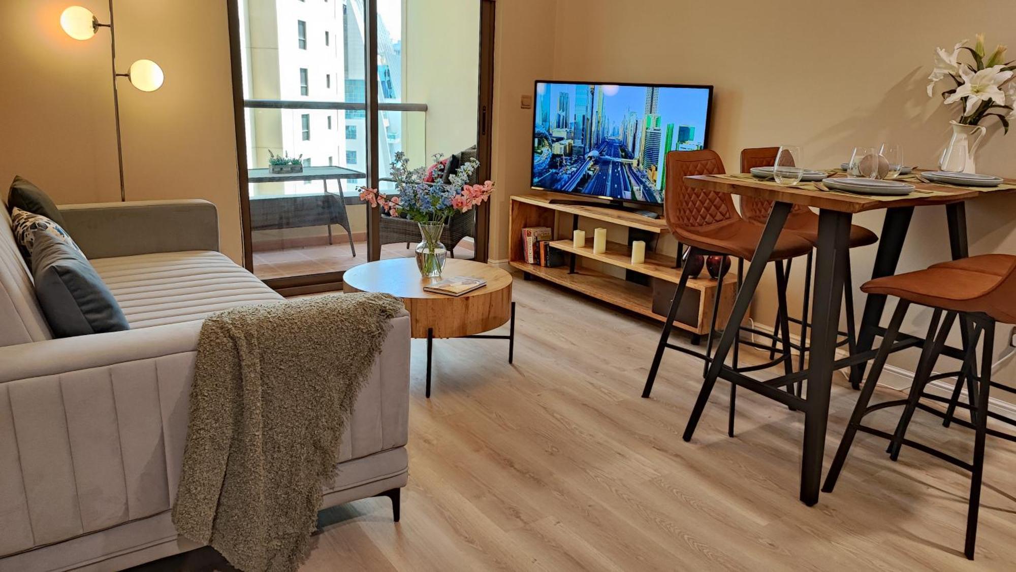 La Buena Vida Homes
