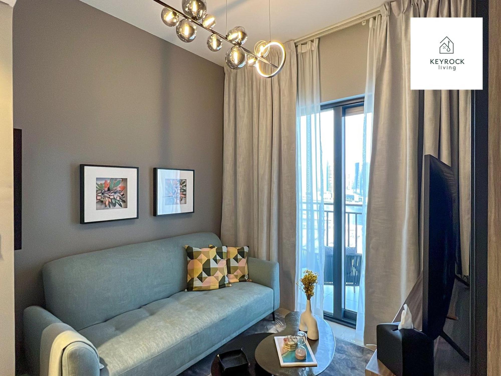 Keyrock Living - 1 Bedroom - Business Bay - Near Metro Station - Zada Tower Apartment *