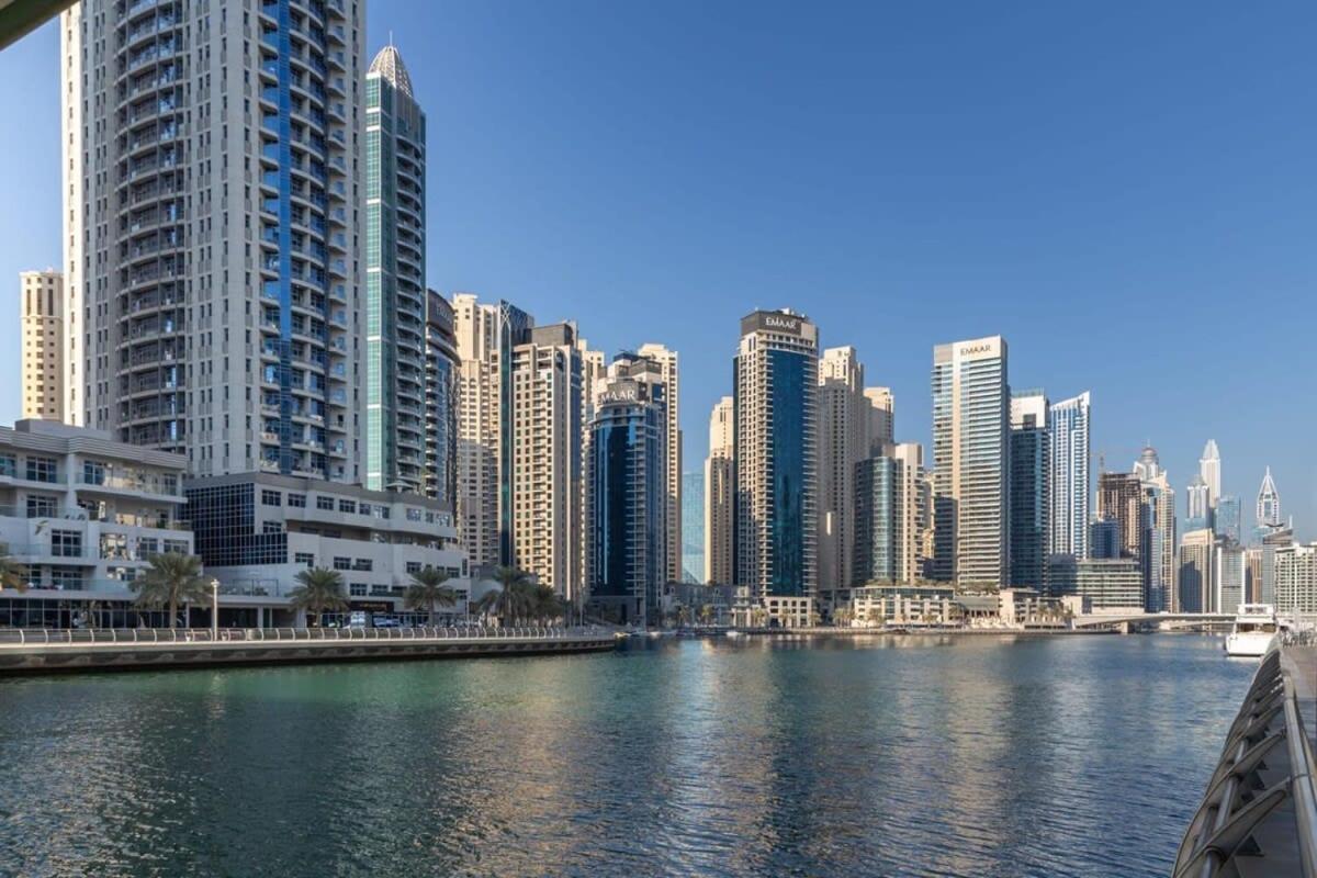 Frank Porter - One * Dubai