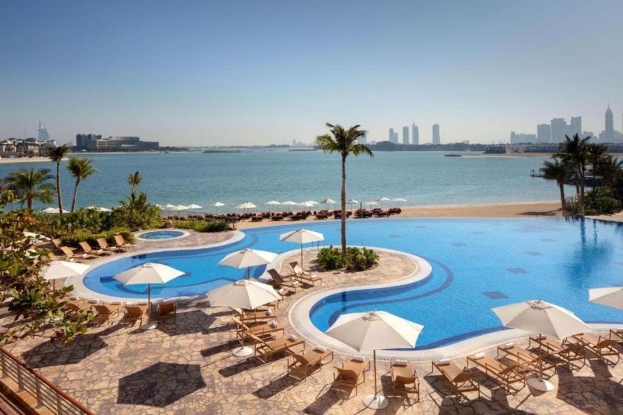 Tiara Residences, Free & Pool Access