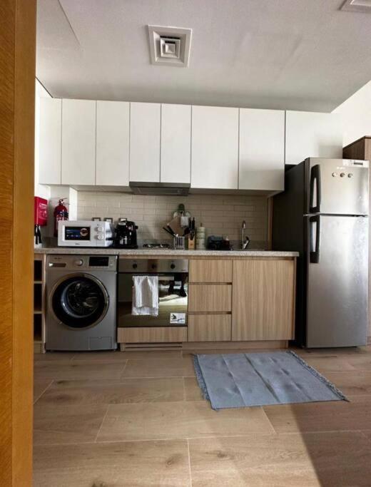 Azizi Aura 1013 Apartment Dubai