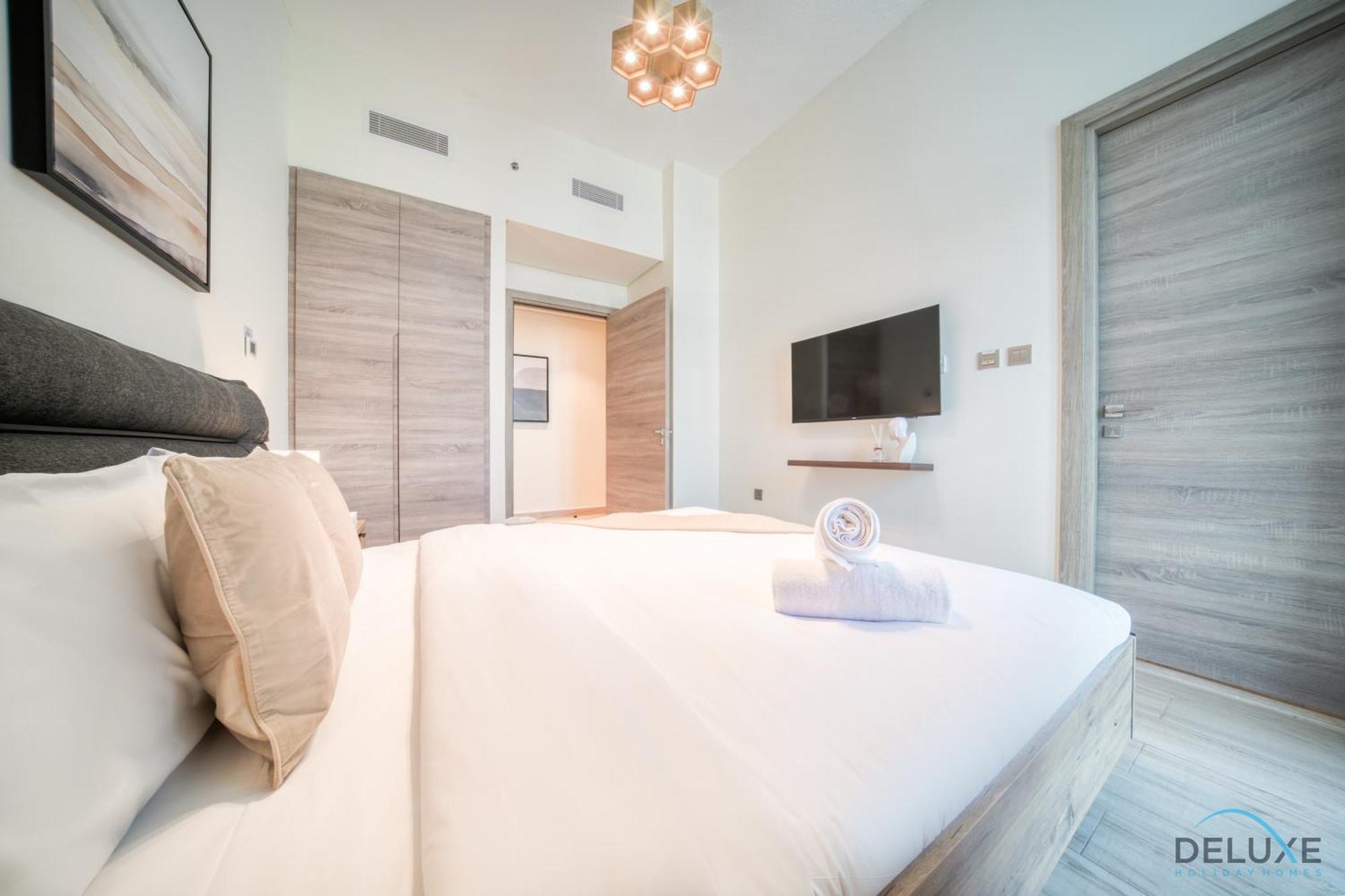Comfortable 2br At One Marina By Deluxe Homes Apartment