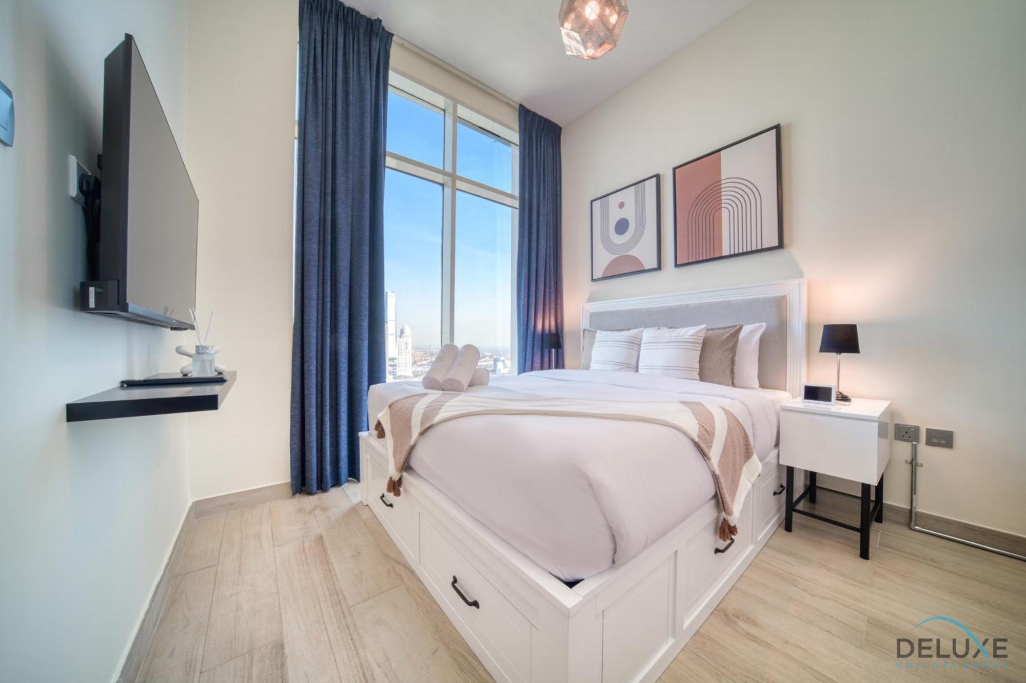 Comfortable 2br At One Marina By Deluxe Homes Dubai