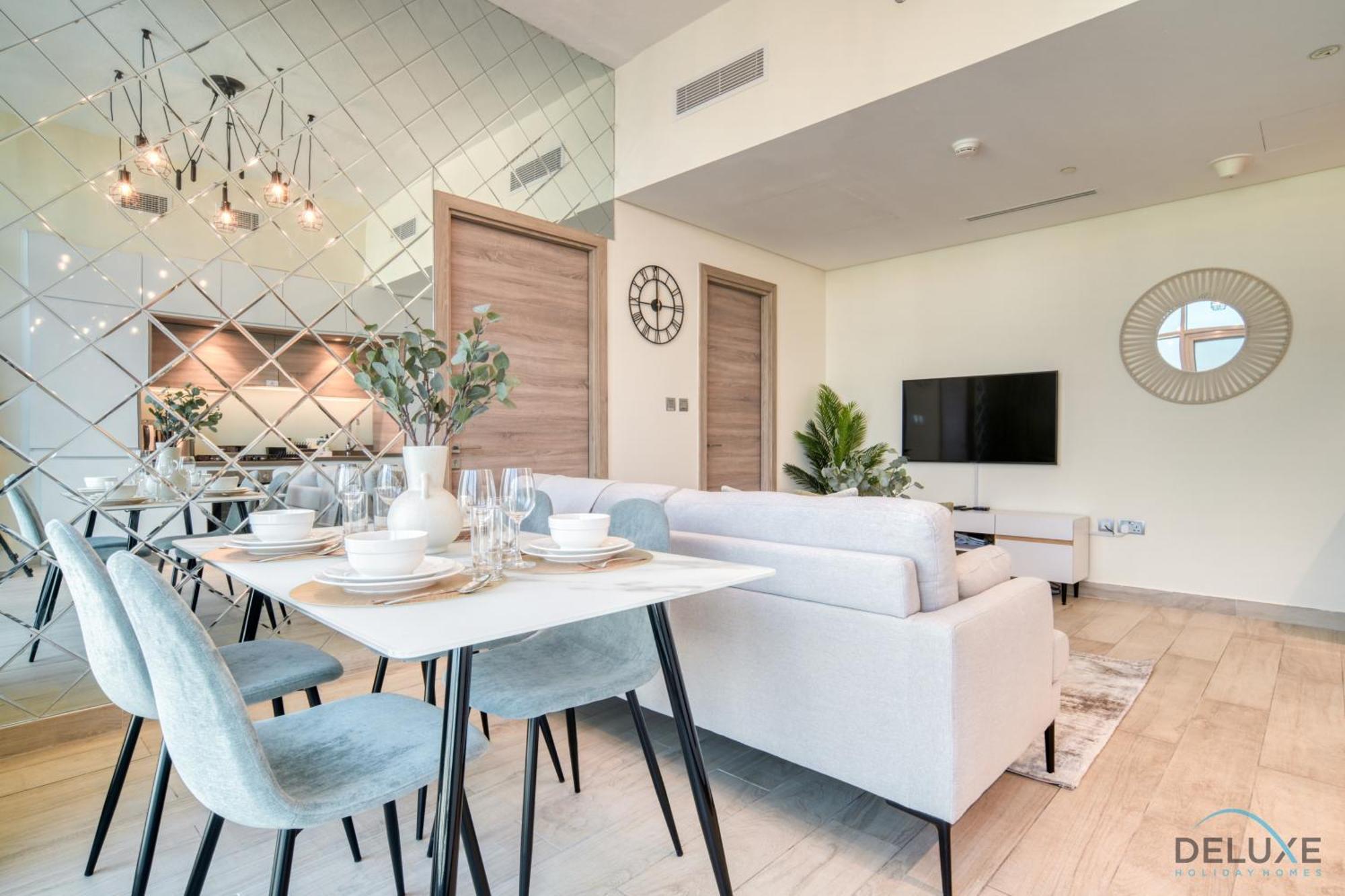 Comfortable 2br At One Marina By Deluxe Homes Apartment