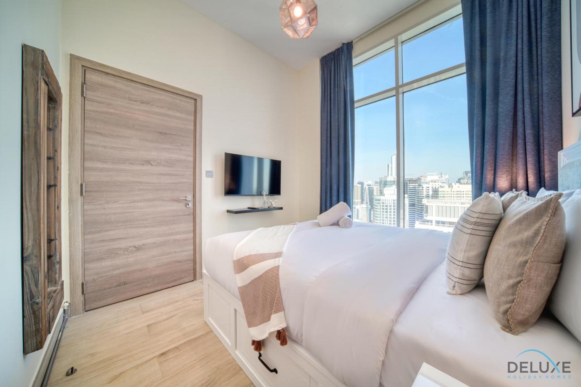 Comfortable 2br At One Marina By Deluxe Homes Dubai