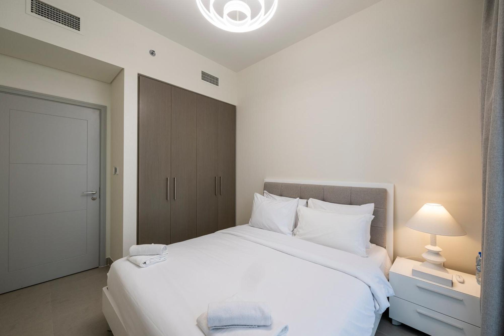Apartment 3 Bedrooms Tower 1- Downtown Skylight