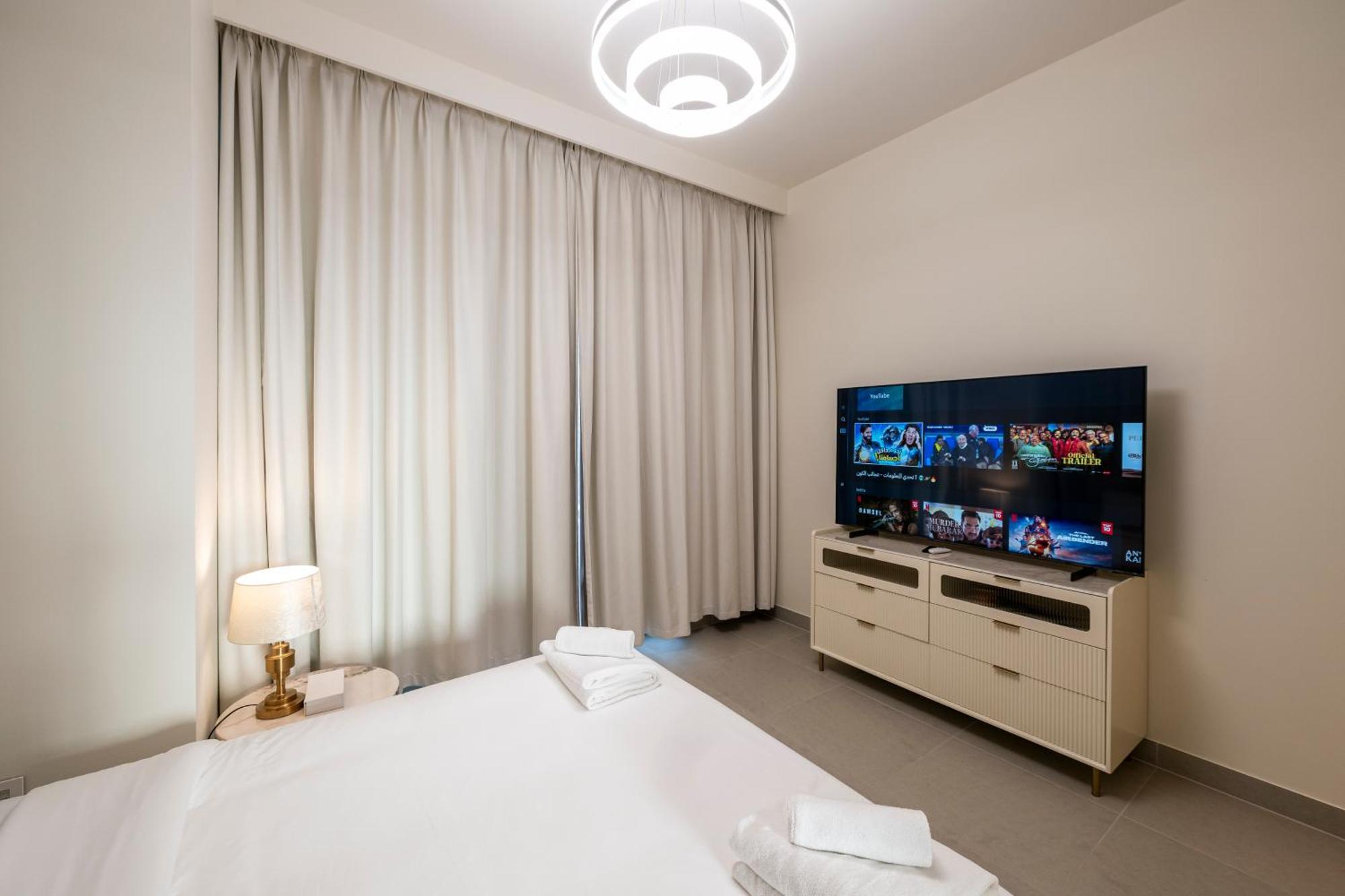 Apartment 3 Bedrooms Tower 1- Downtown Skylight Dubai