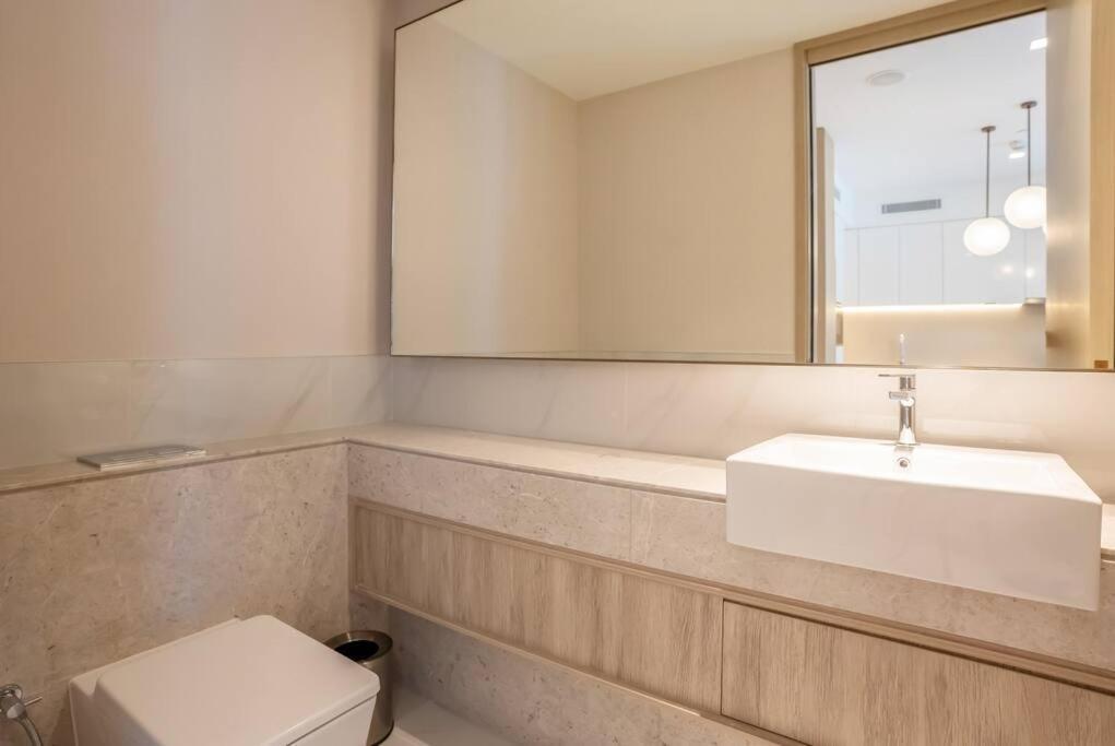 Zapbed House - Ultra Luxury 1bhk At Creek Harbour I Ix Ix Apartment *