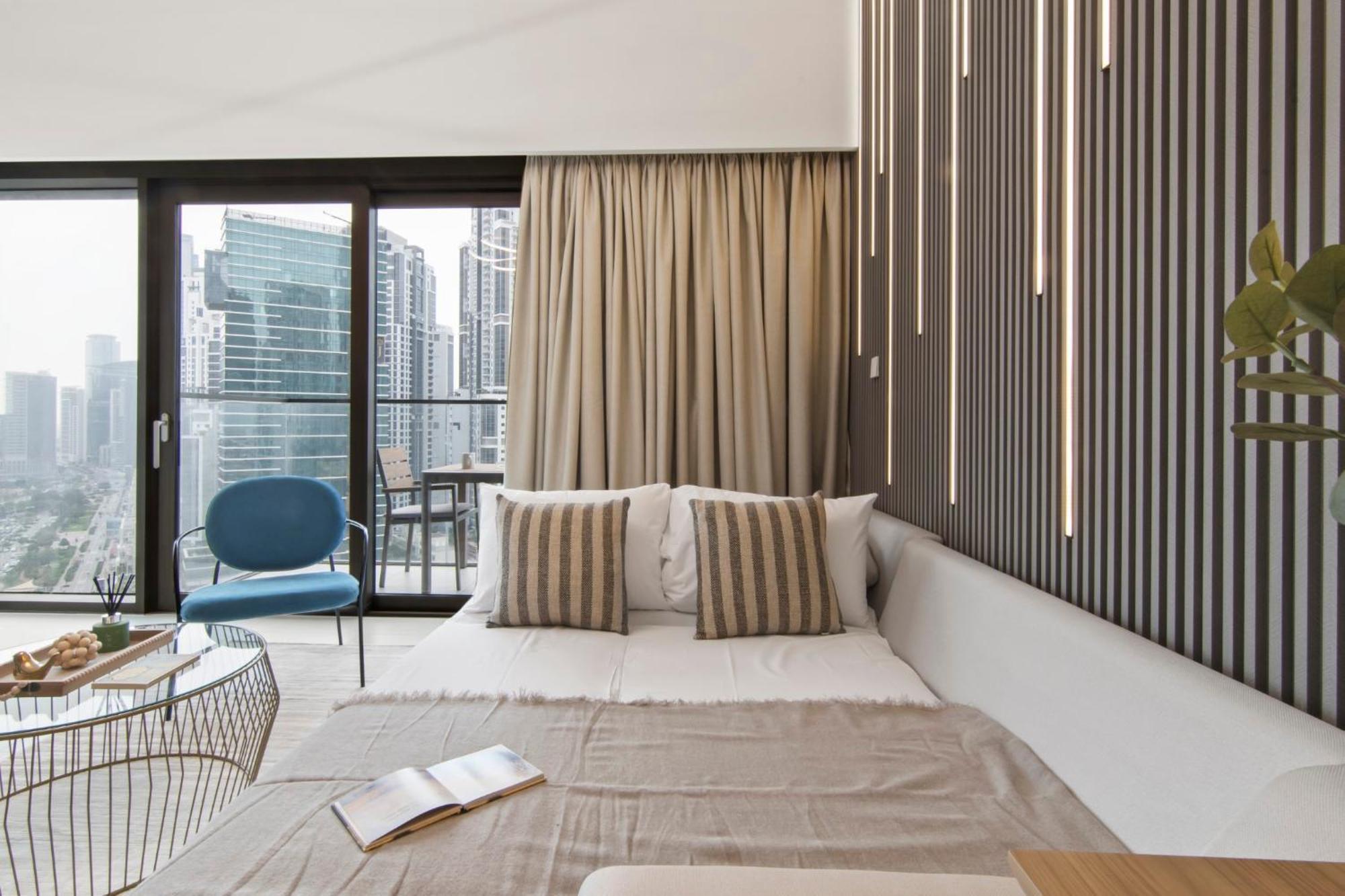 Near Burj Khalifa - Blvd View - Stylish Design Apartment *