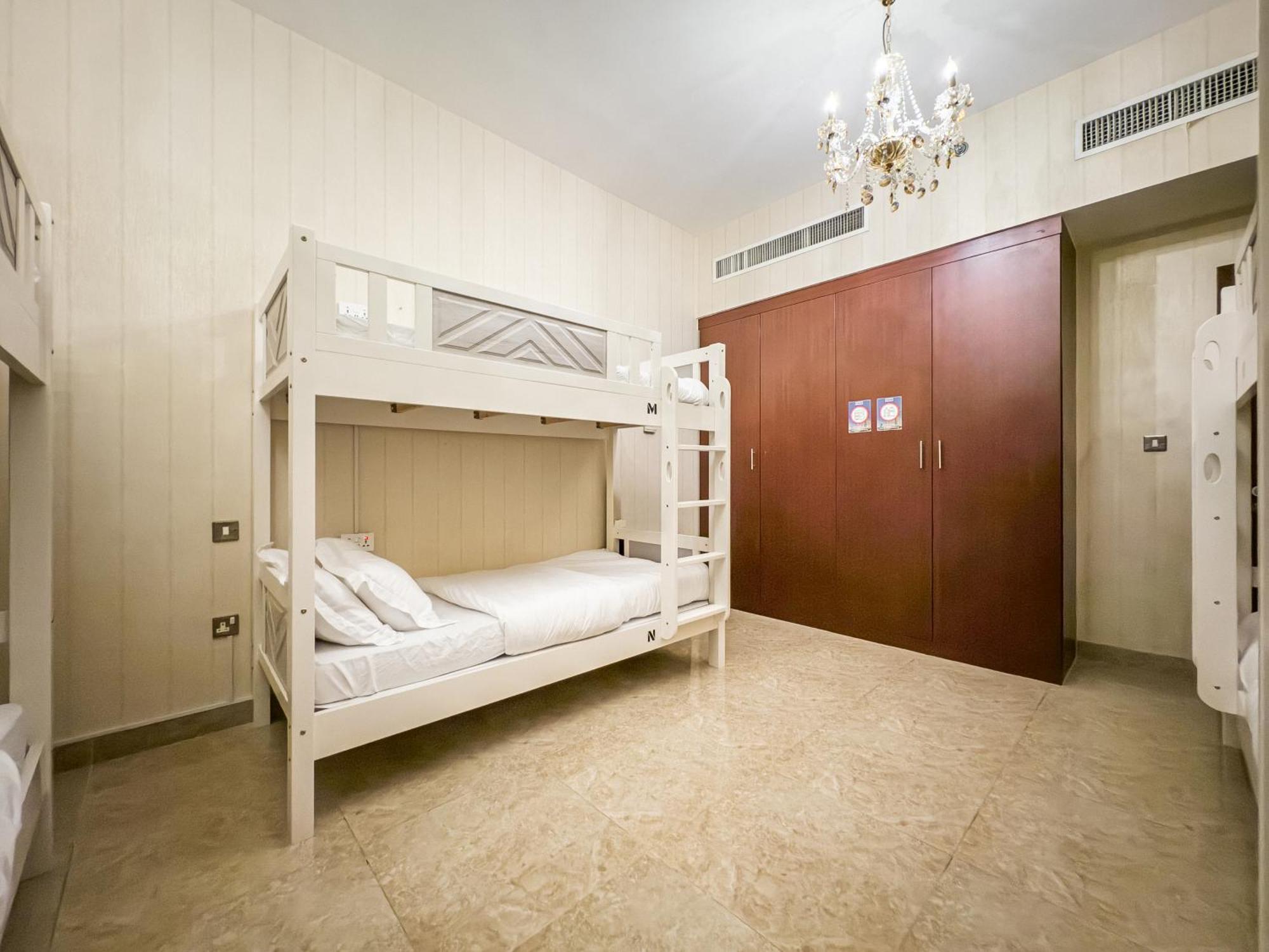Hostel Ar Holiday Jbr 2 Dubai