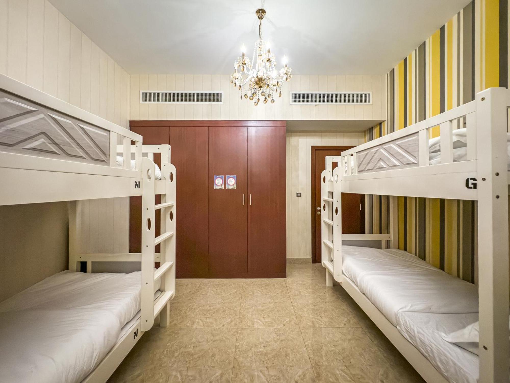 Ar Holiday Jbr 2 Hostel