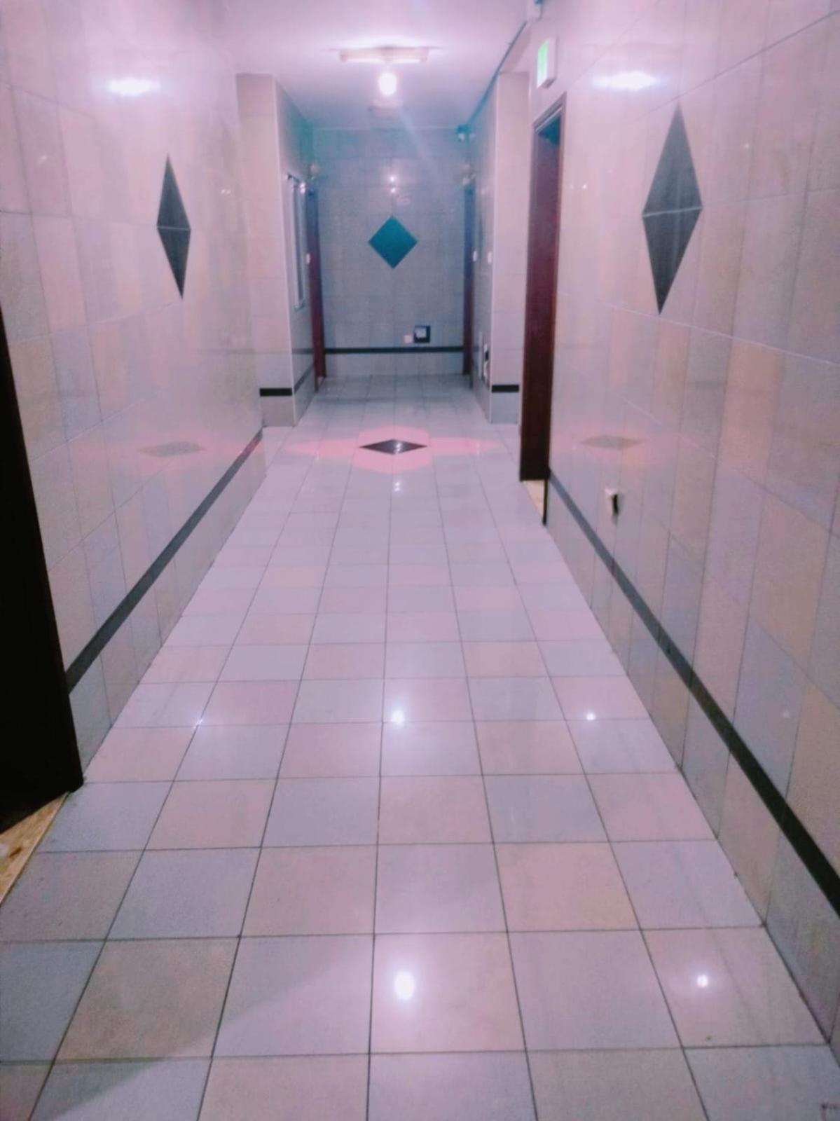Hostel Honeycomb Capsule Near Burjuman And Sharaf Dg Metro Dubai