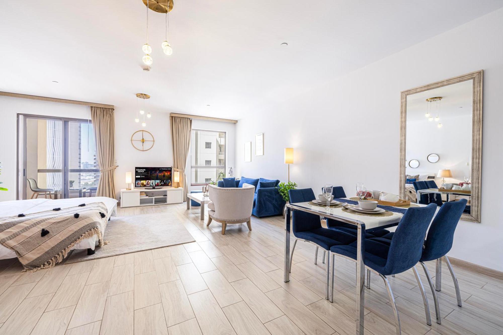 Sound Of The Waves In Jbr By Lagom Apartment