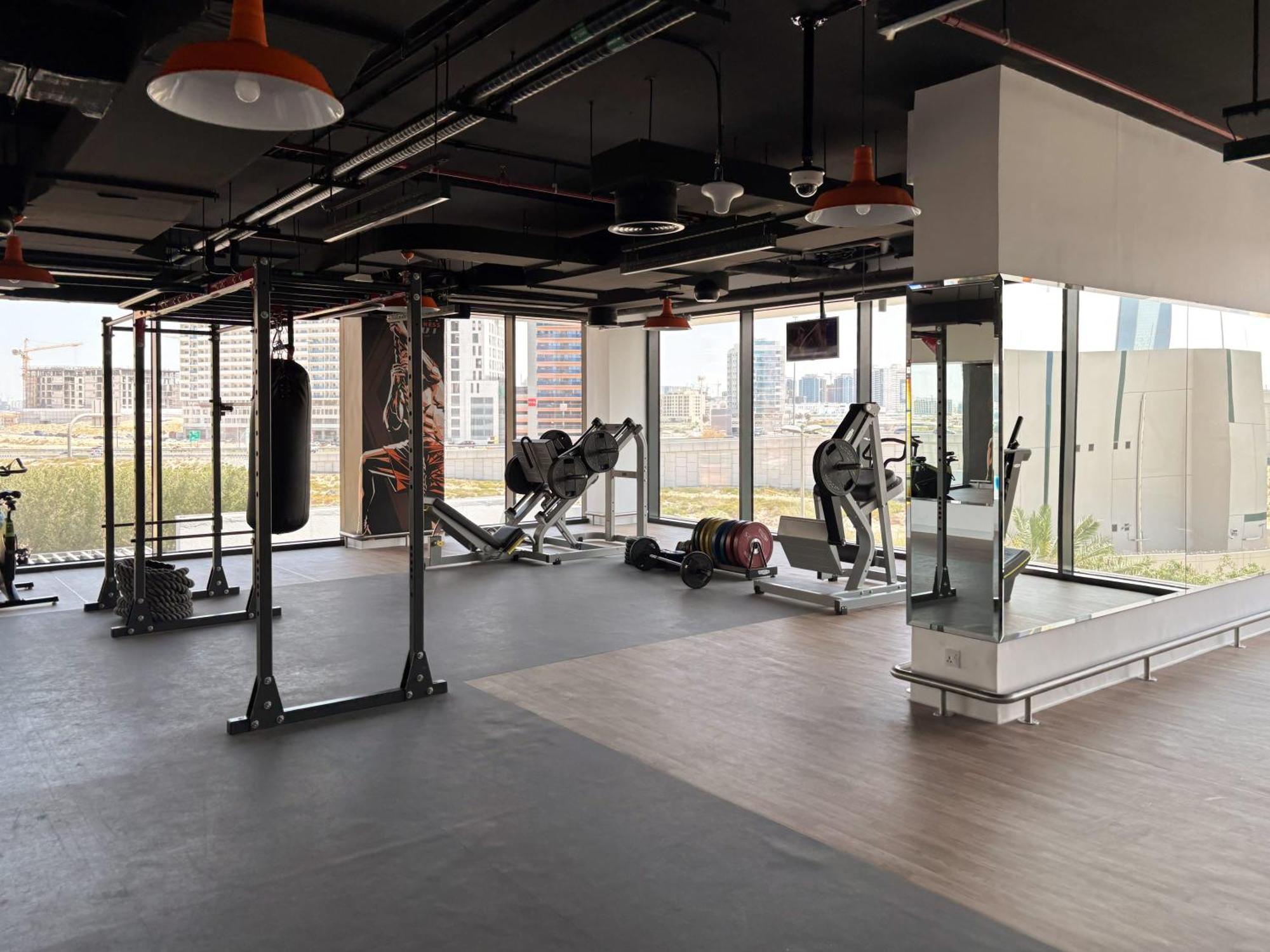 Frank Porter - Catch Residences Apartment Dubai