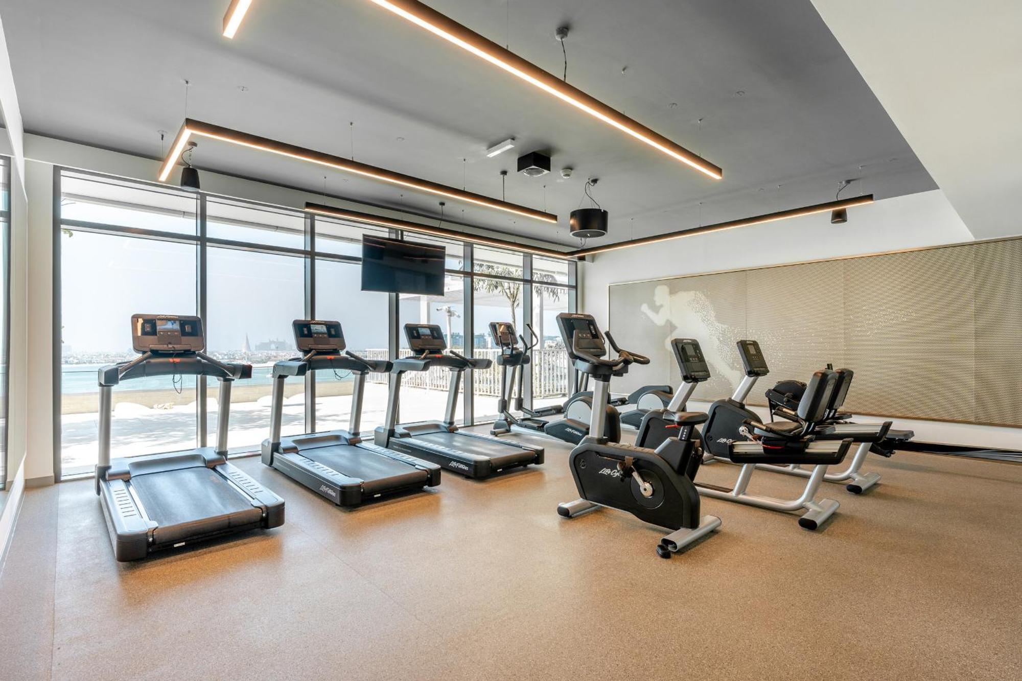 Stayis - Emaar Front View 1 Bedroom Dubai