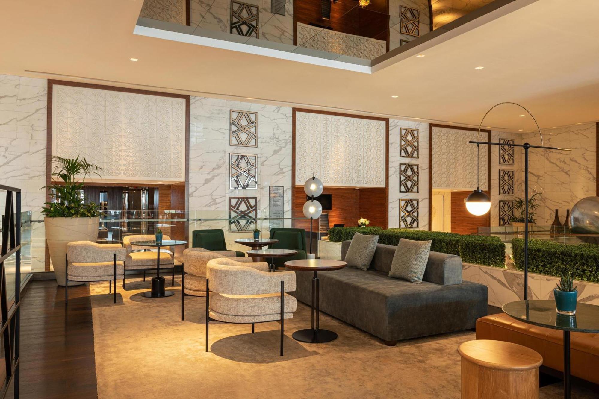 Sheraton Grand Hotel, 5* Dubai